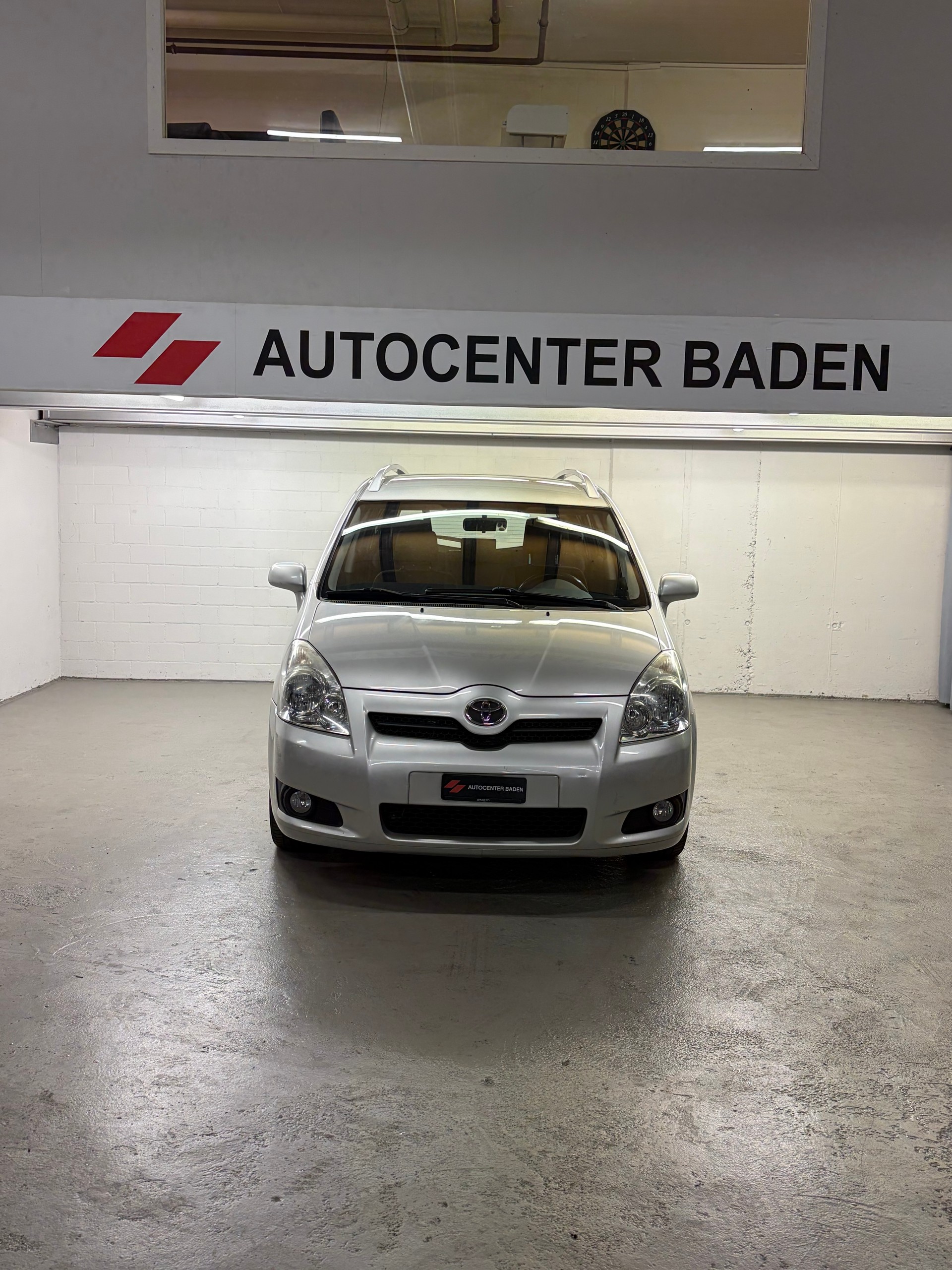 TOYOTA Corolla Verso 2.2 D-4D Limited 7 Plätzer-showroom-element-1