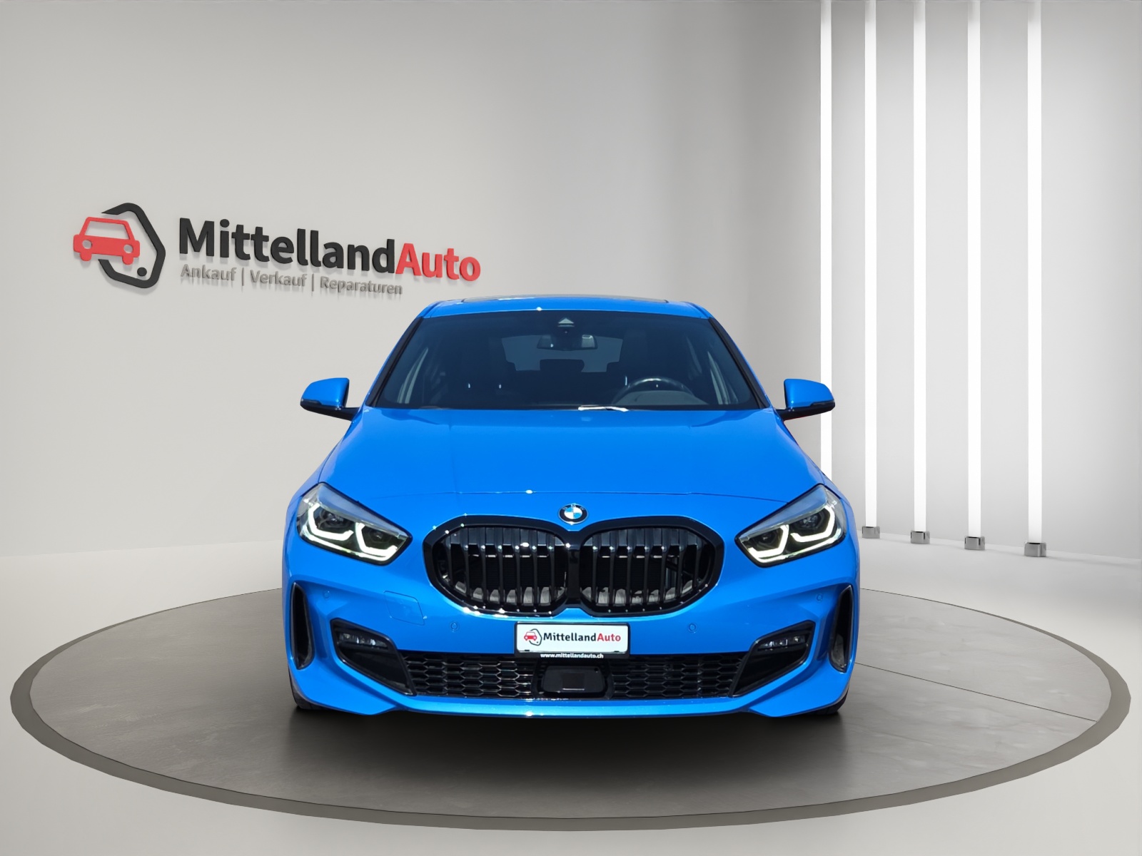 BMW 118d Steptronic M Sport-showroom-element-1