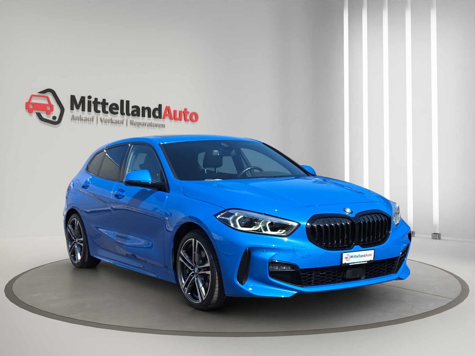 BMW 118d Steptronic M Sport-showroom-element-2