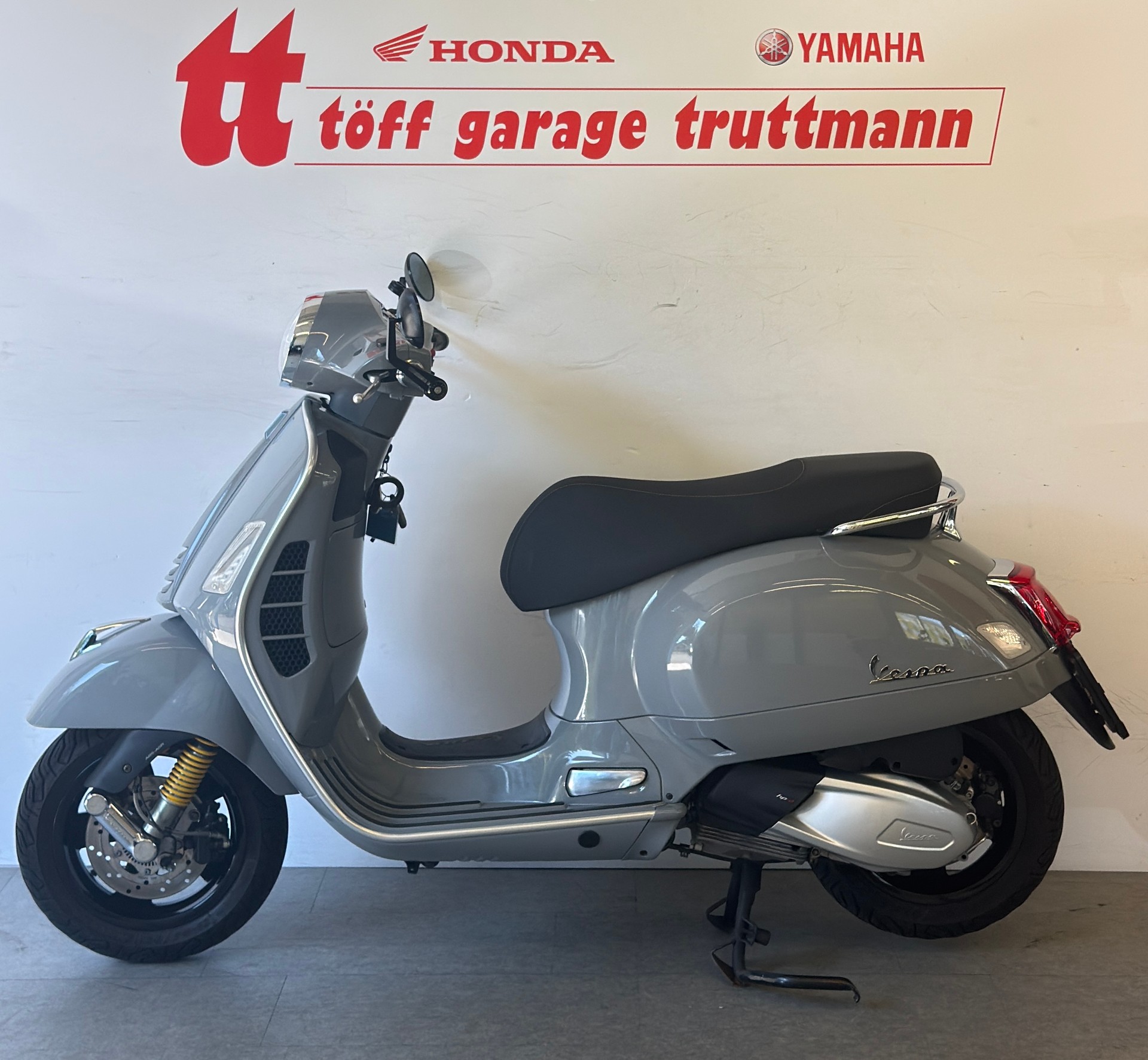 PIAGGIO Vespa GTS 300 HPE ABS/ASR-image-1