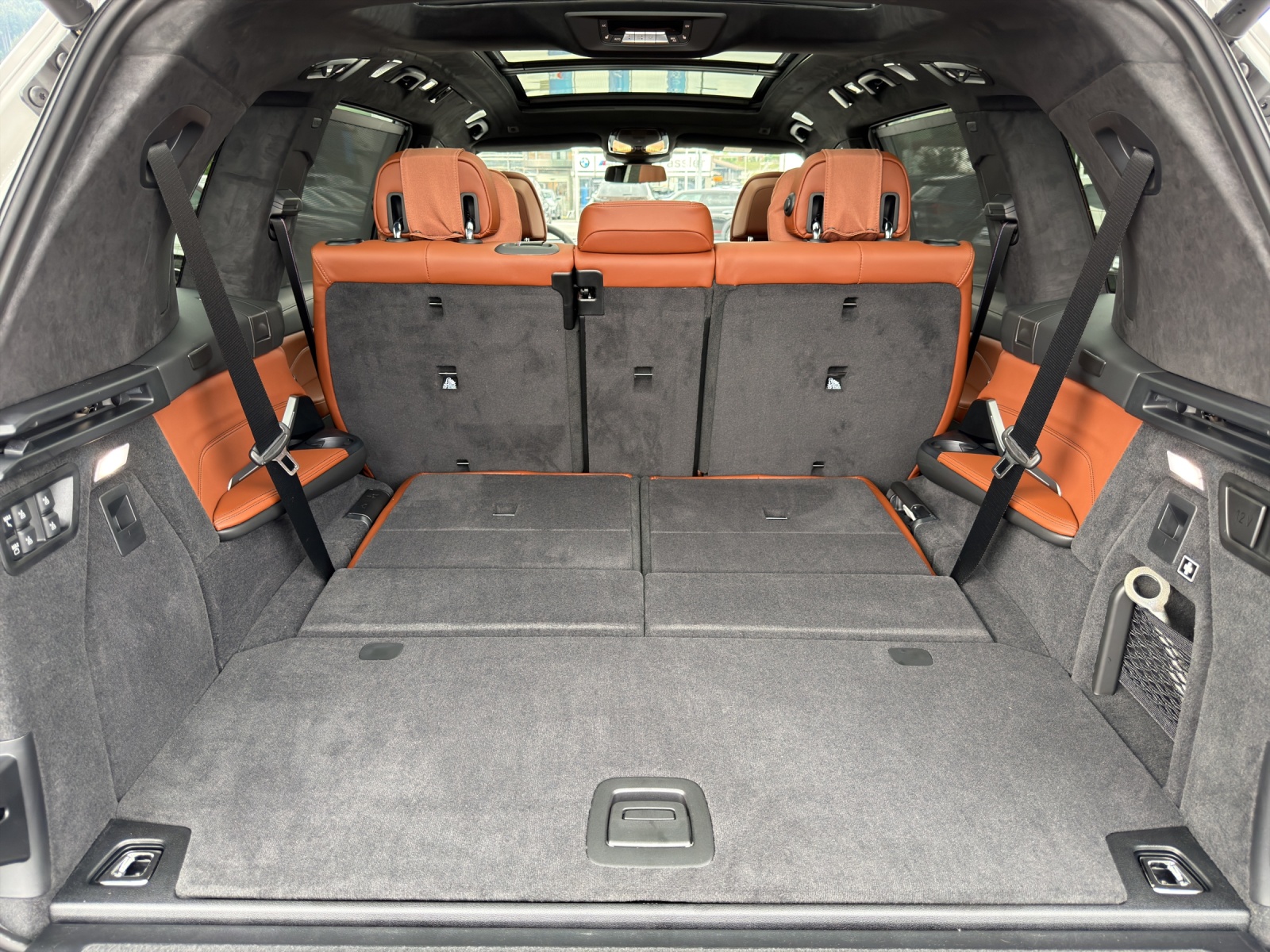BMW X7 xDrive M60i M Sport Pro-image-25