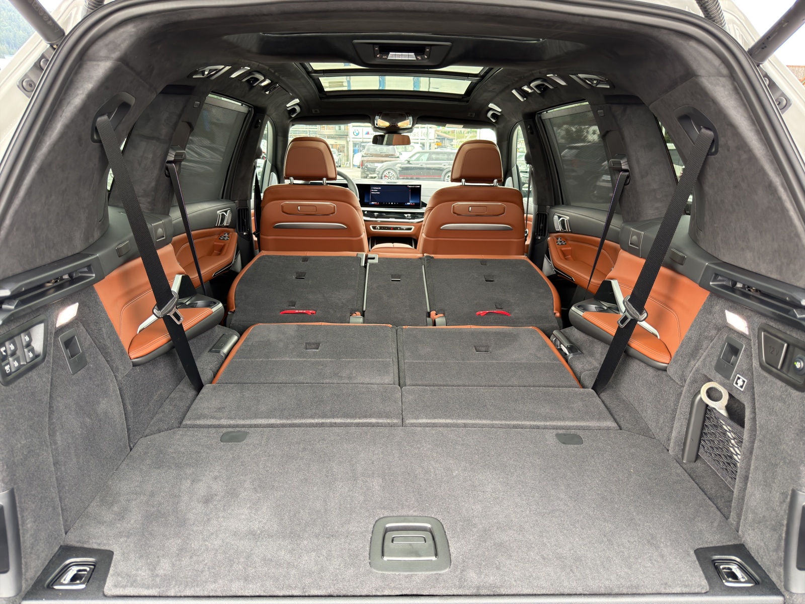 BMW X7 xDrive M60i M Sport Pro-image-24