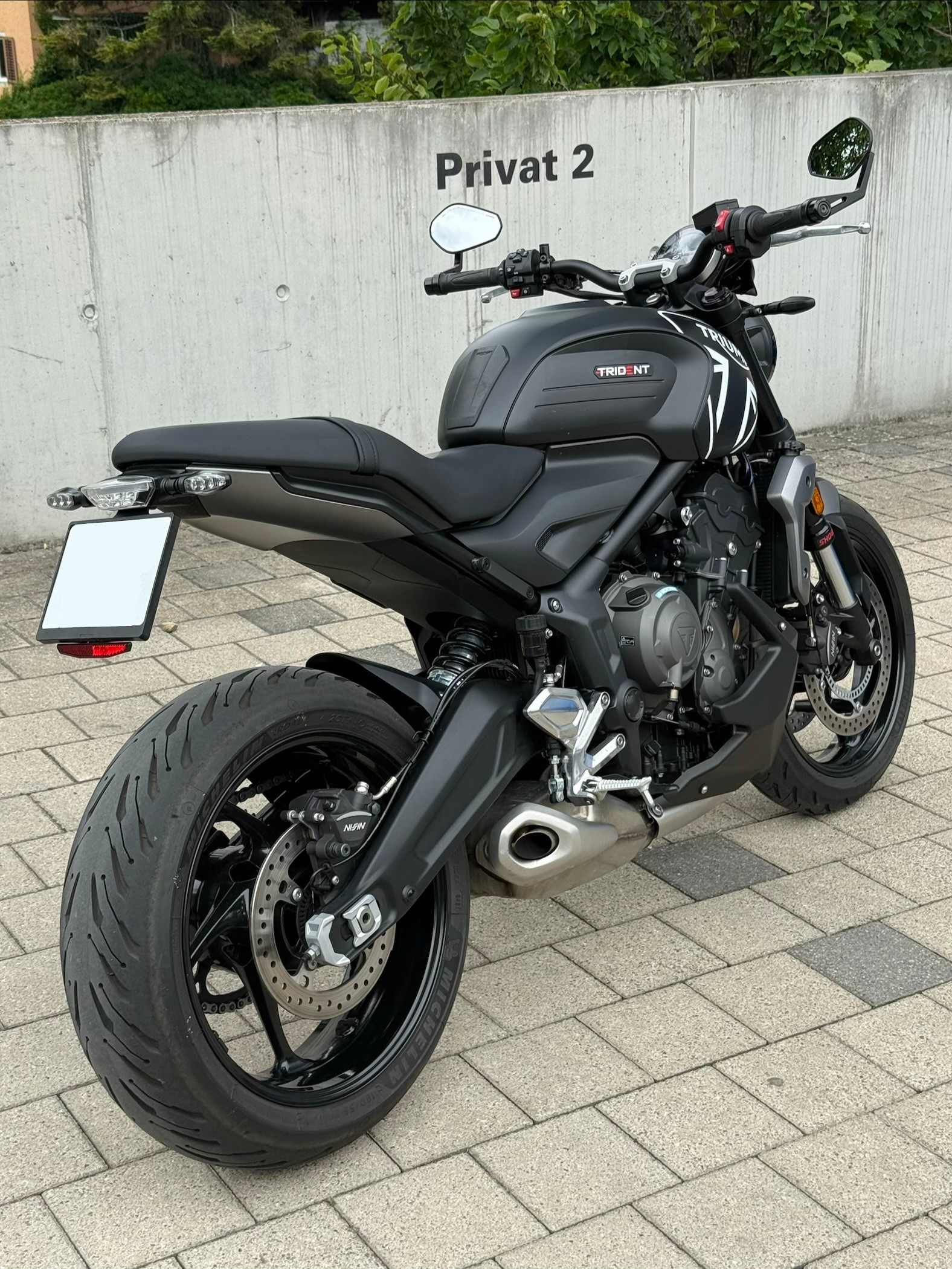 TRIUMPH Trident 660-image-2