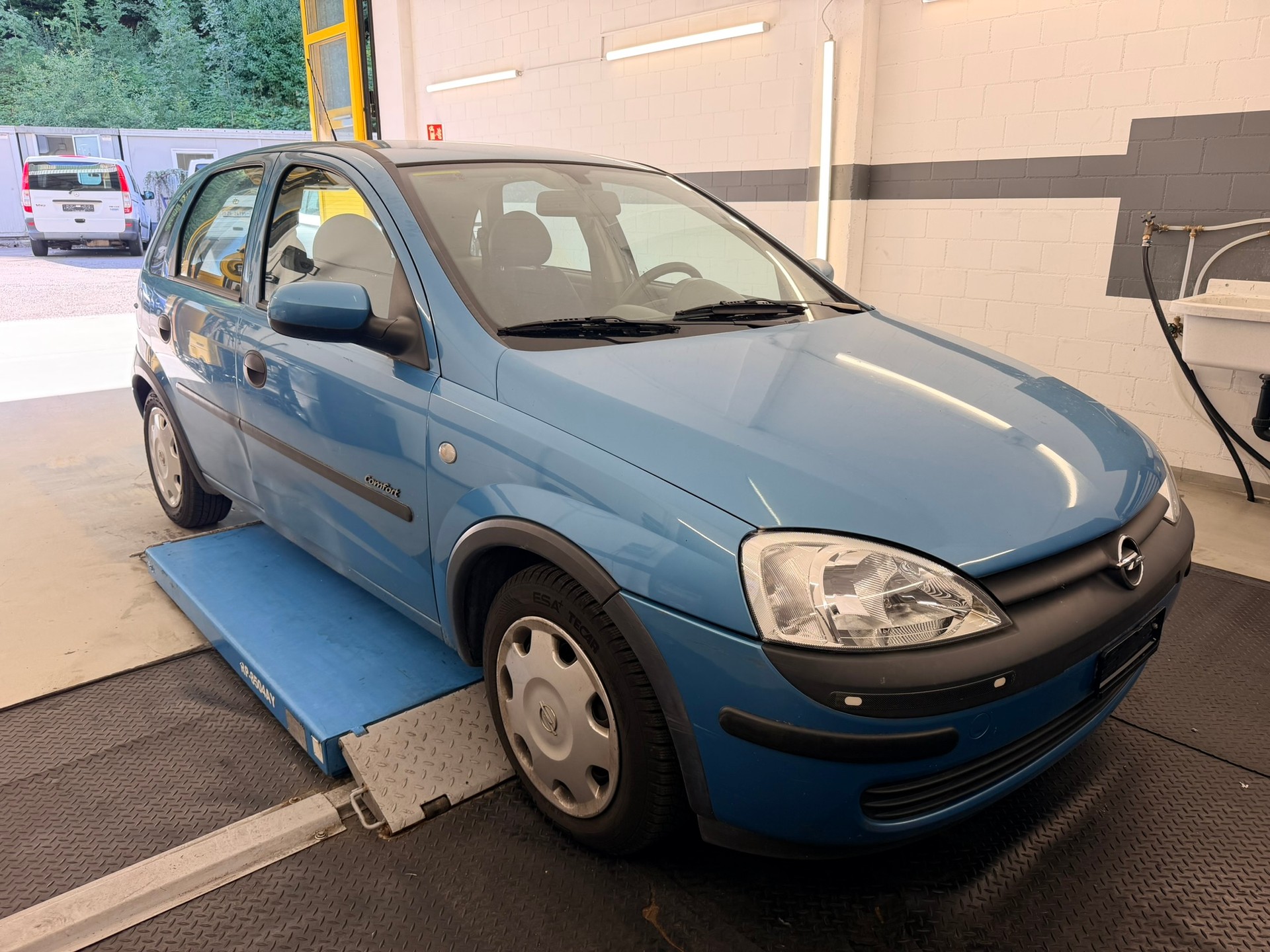 OPEL Corsa 1.2 16V Comfort-showroom-element-2