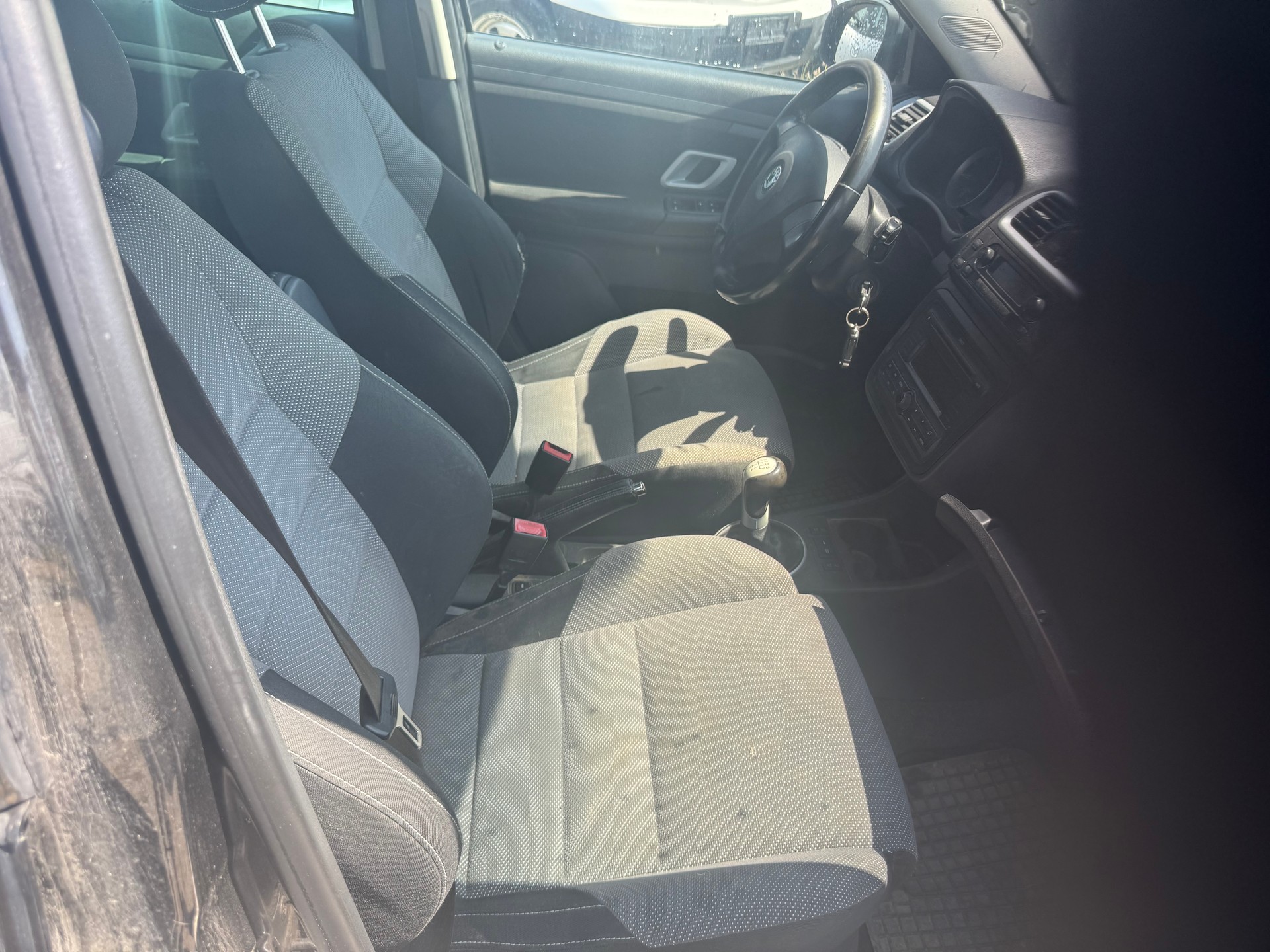 SKODA Fabia 1.6 Sport Edition-image-4