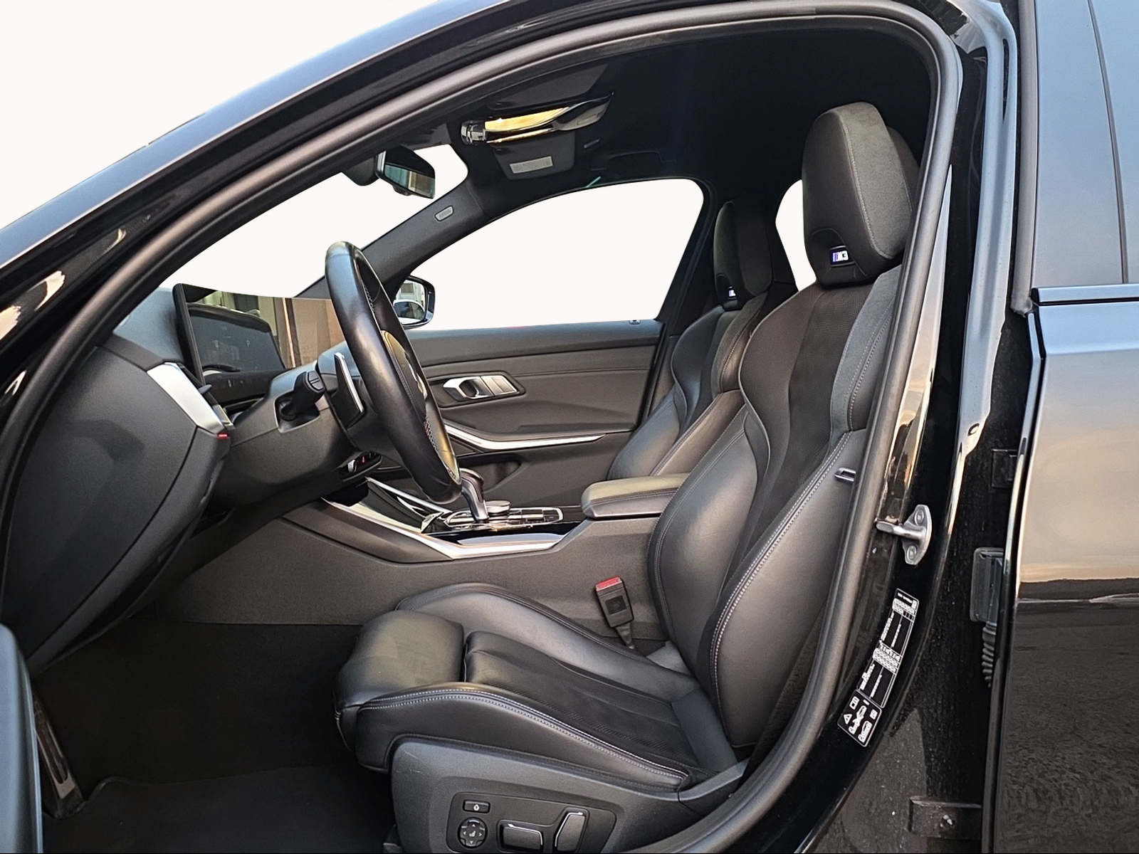 BMW M3 Touring xDrive Competition M-image-9