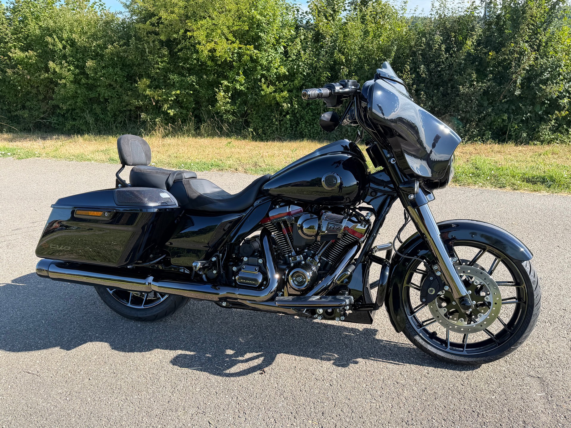 HARLEY-DAVIDSON FLHXSE Street Glide CVO 117-image-2