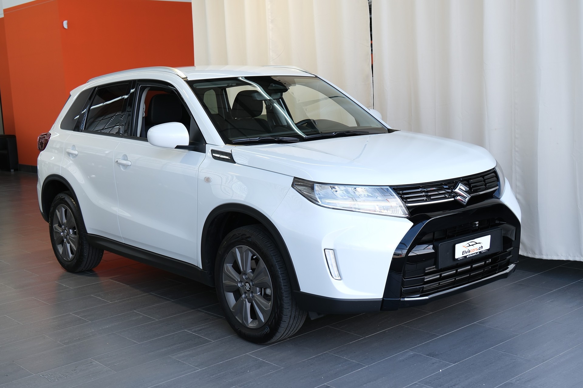 SUZUKI Vitara 1.4 Boosterjet Compact + 4x4 Hybrid Automatic-image-29
