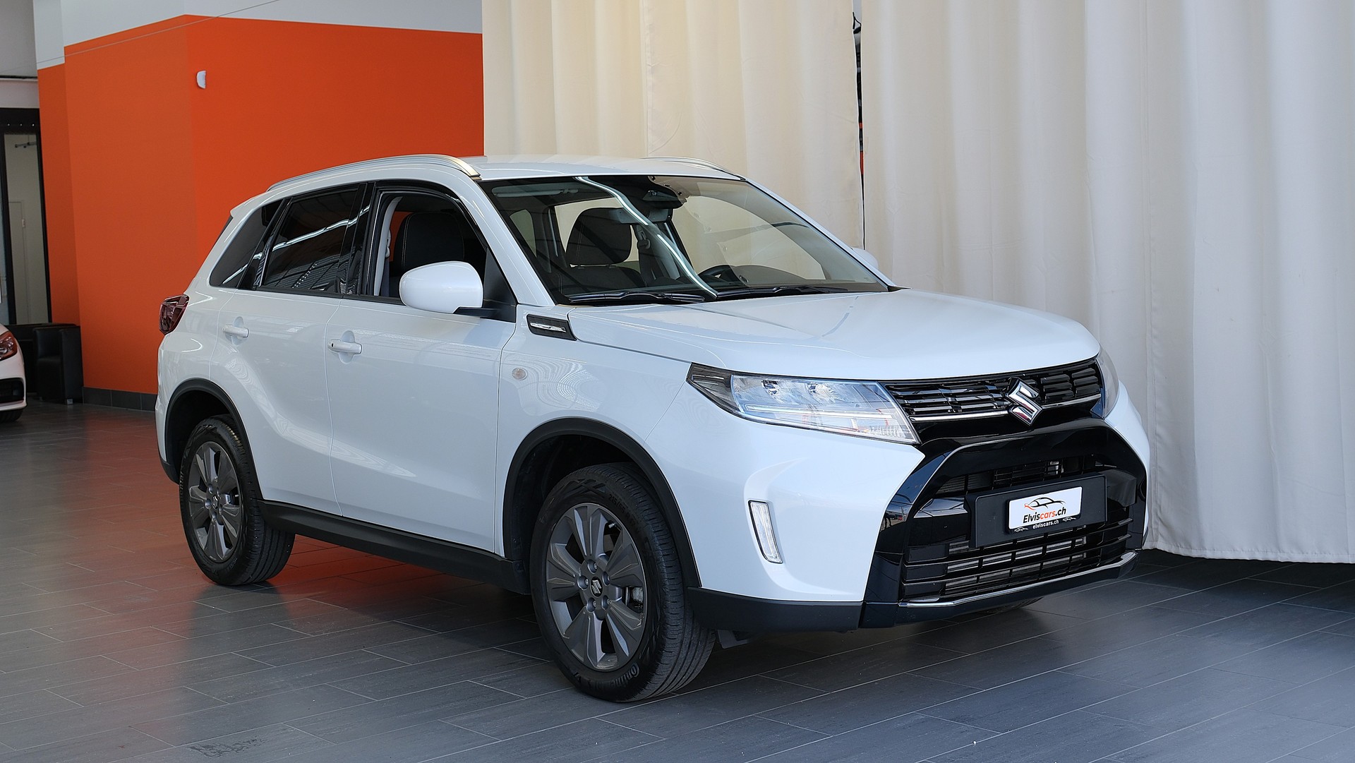 SUZUKI Vitara 1.4 Boosterjet Compact + 4x4 Hybrid Automatic-showroom-element-1