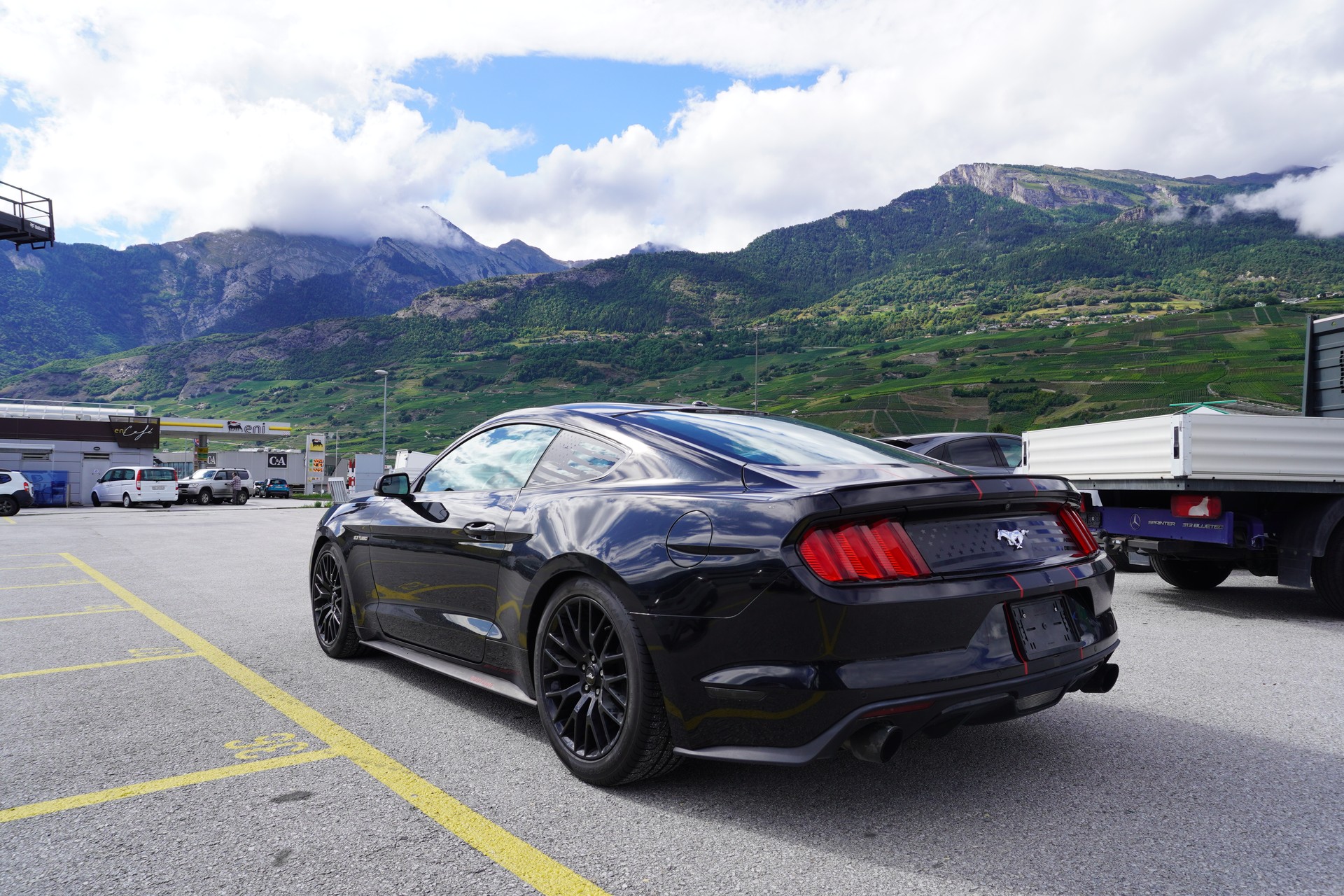 FORD Mustang Fastback 2.3-showroom-element-1
