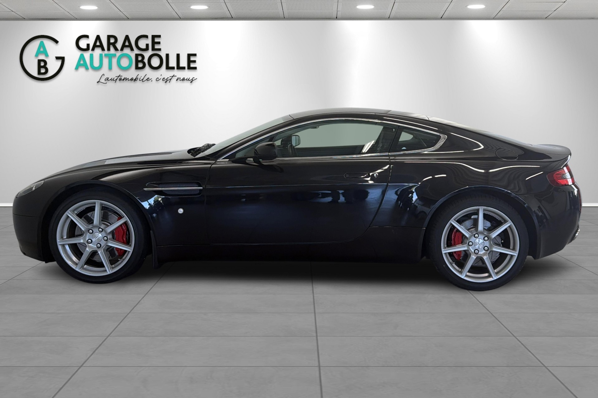 ASTON MARTIN V8 Vantage 4.3 Sportshift-image-6