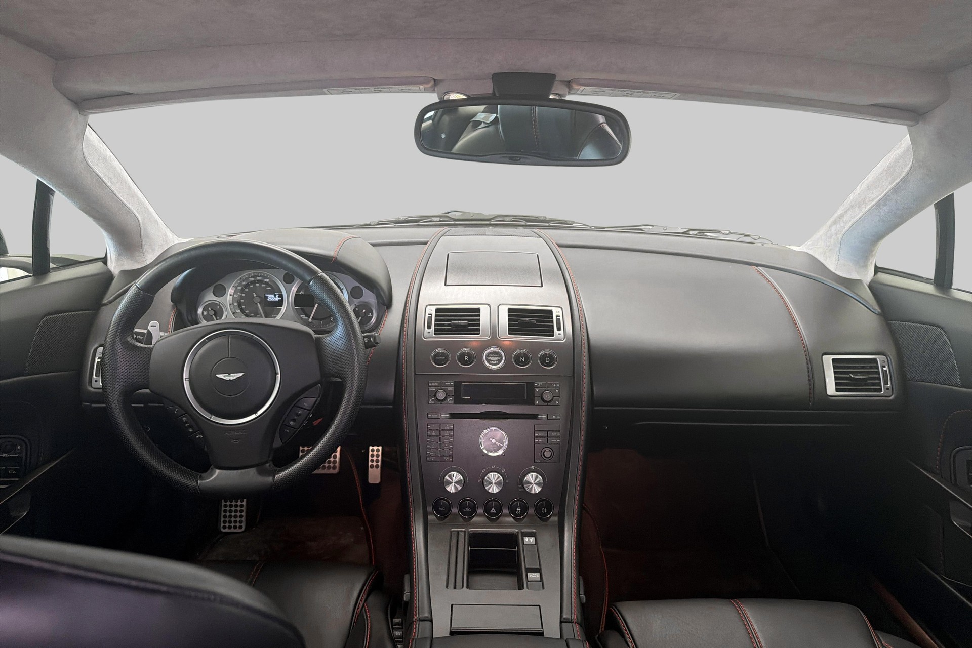 ASTON MARTIN V8 Vantage 4.3 Sportshift-image-16