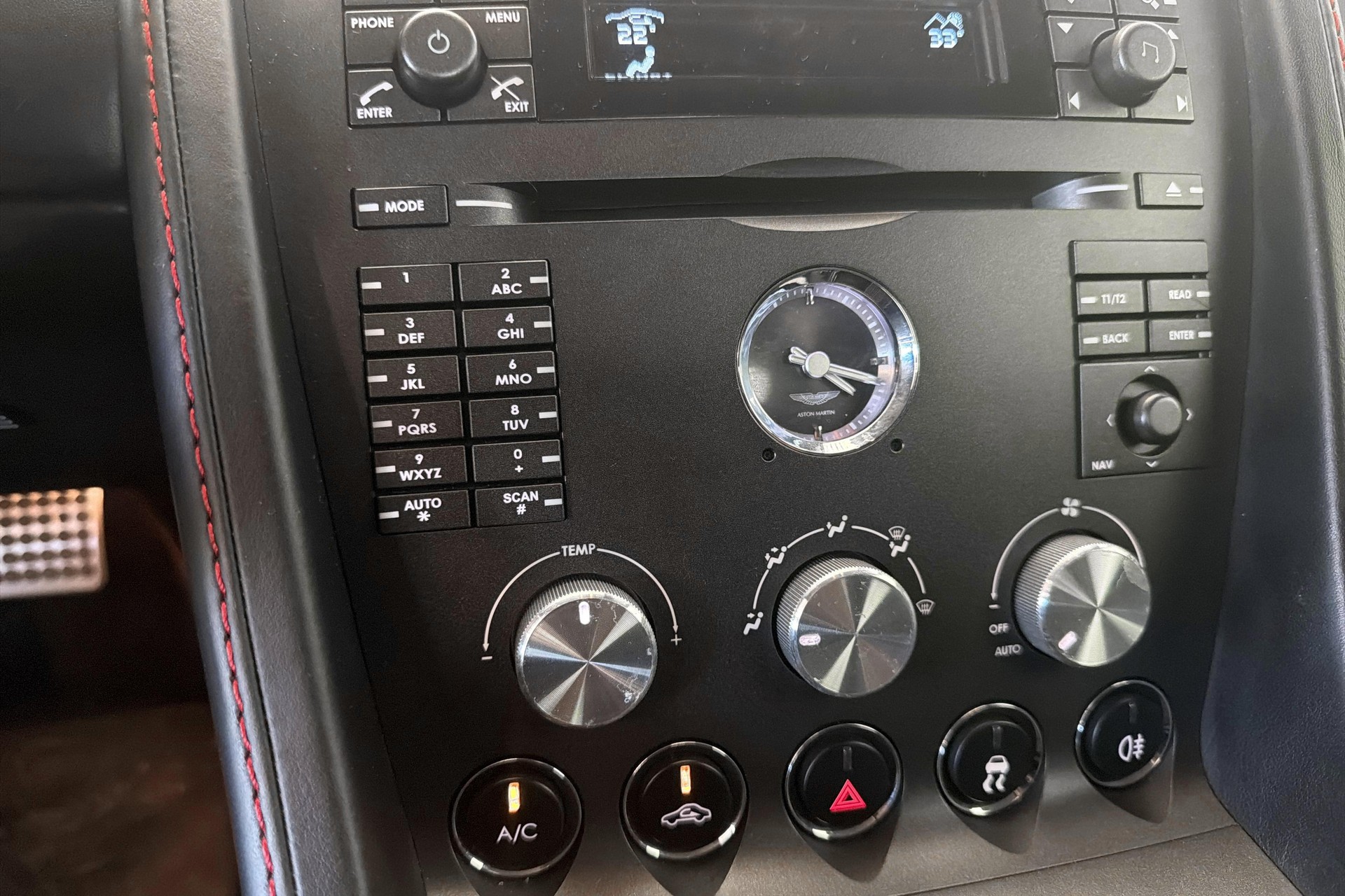 ASTON MARTIN V8 Vantage 4.3 Sportshift-image-13