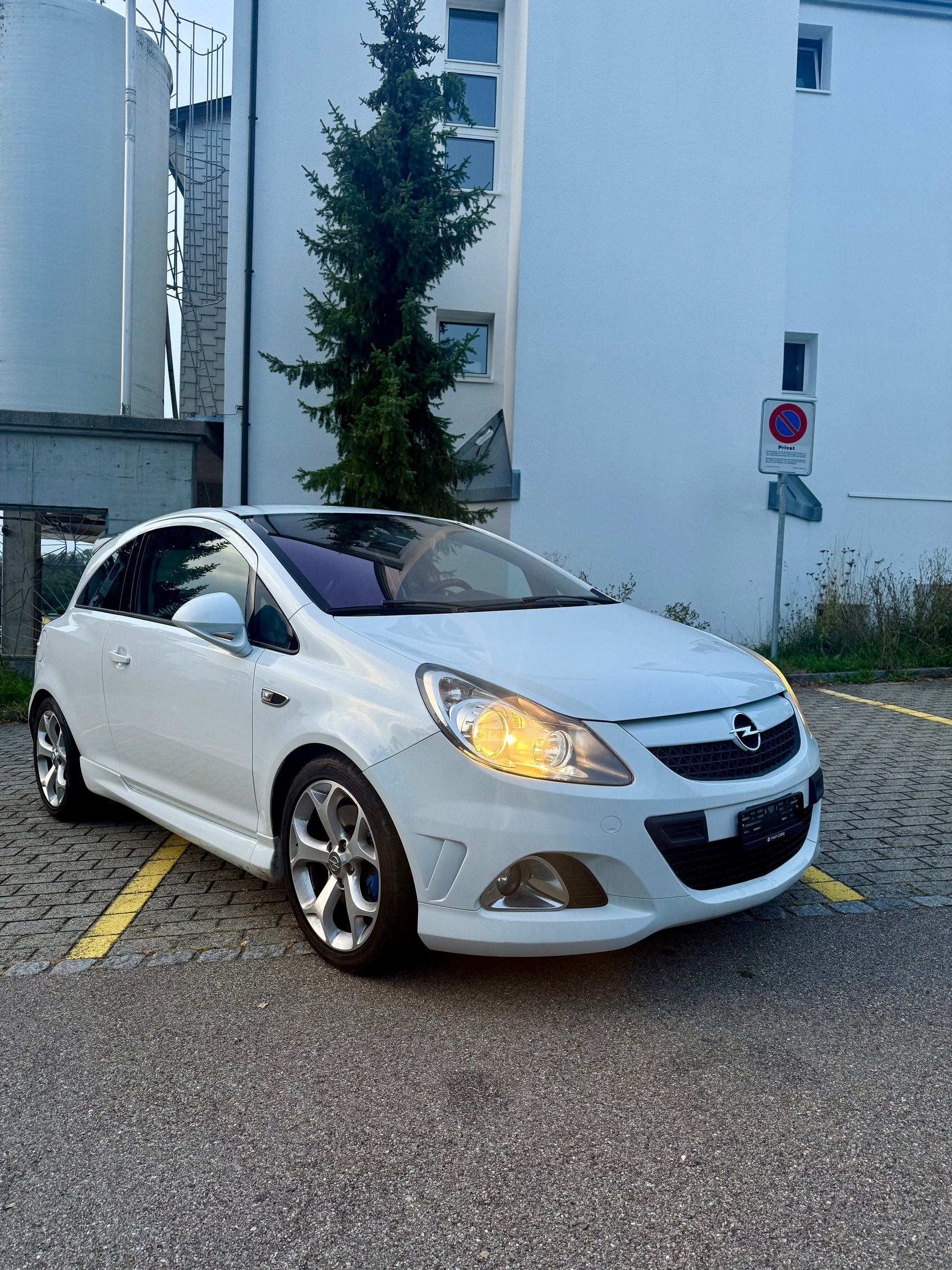 OPEL Corsa 1.6 Turbo OPC