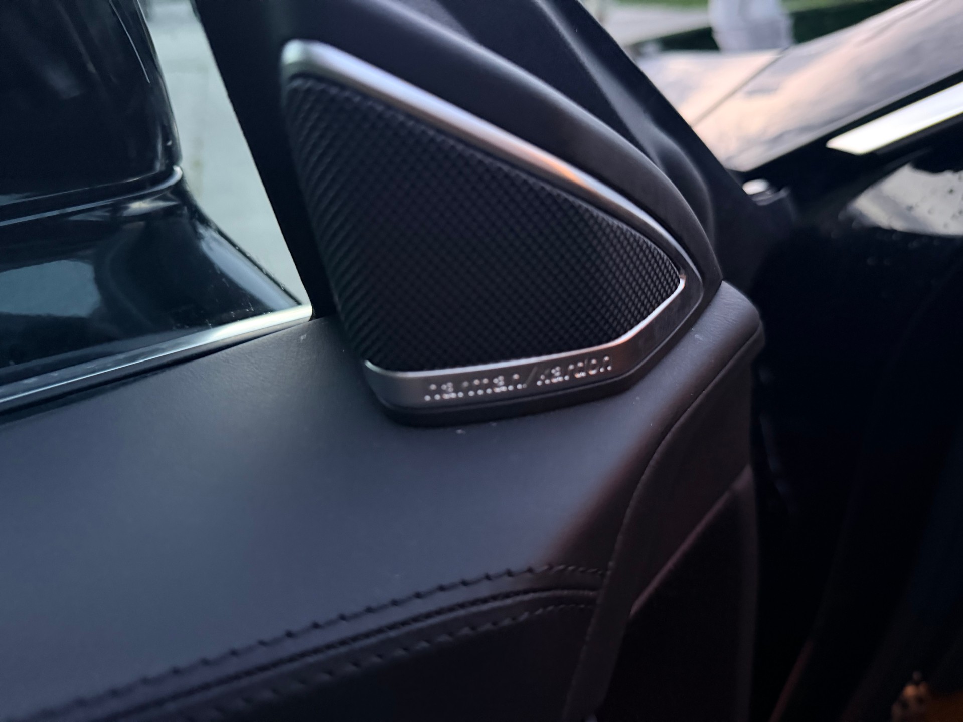 MERCEDES-BENZ CLS 350 CDI BlueEF 4matic-image-14