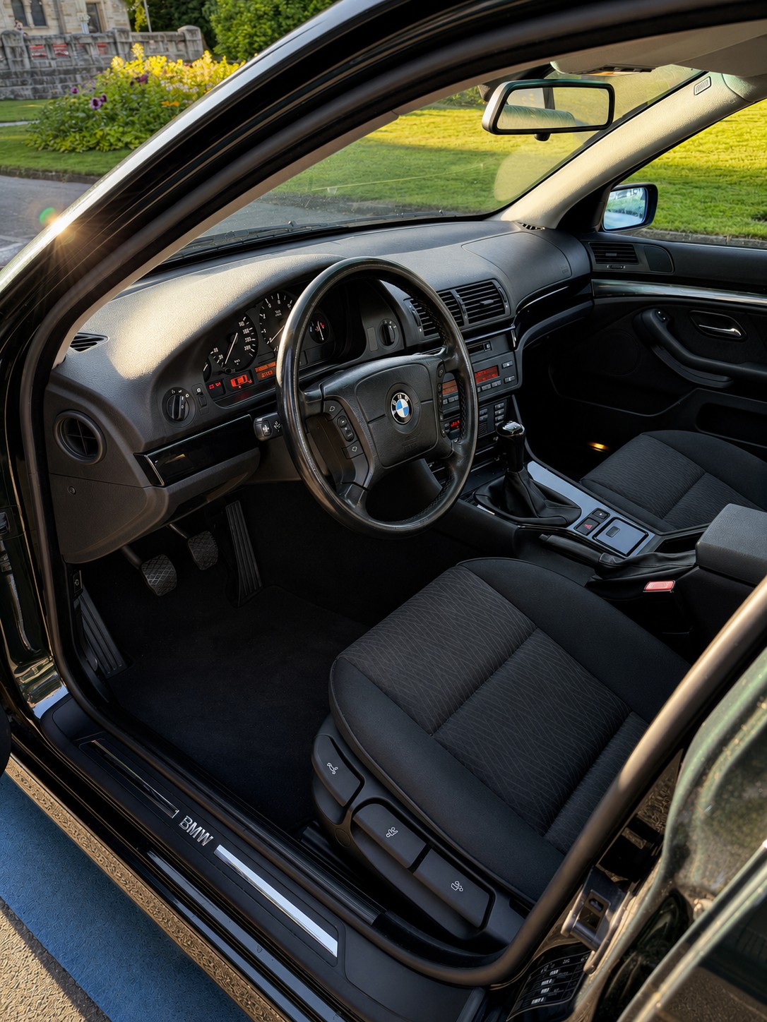 BMW 525i 24V ABS dAiB-image-2