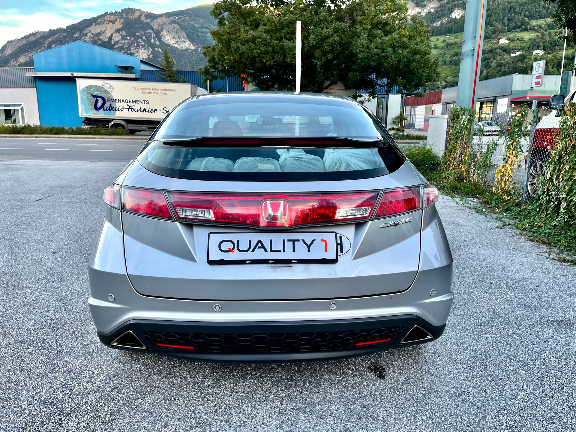 HONDA Civic 1.8i Sport-showroom-element-2