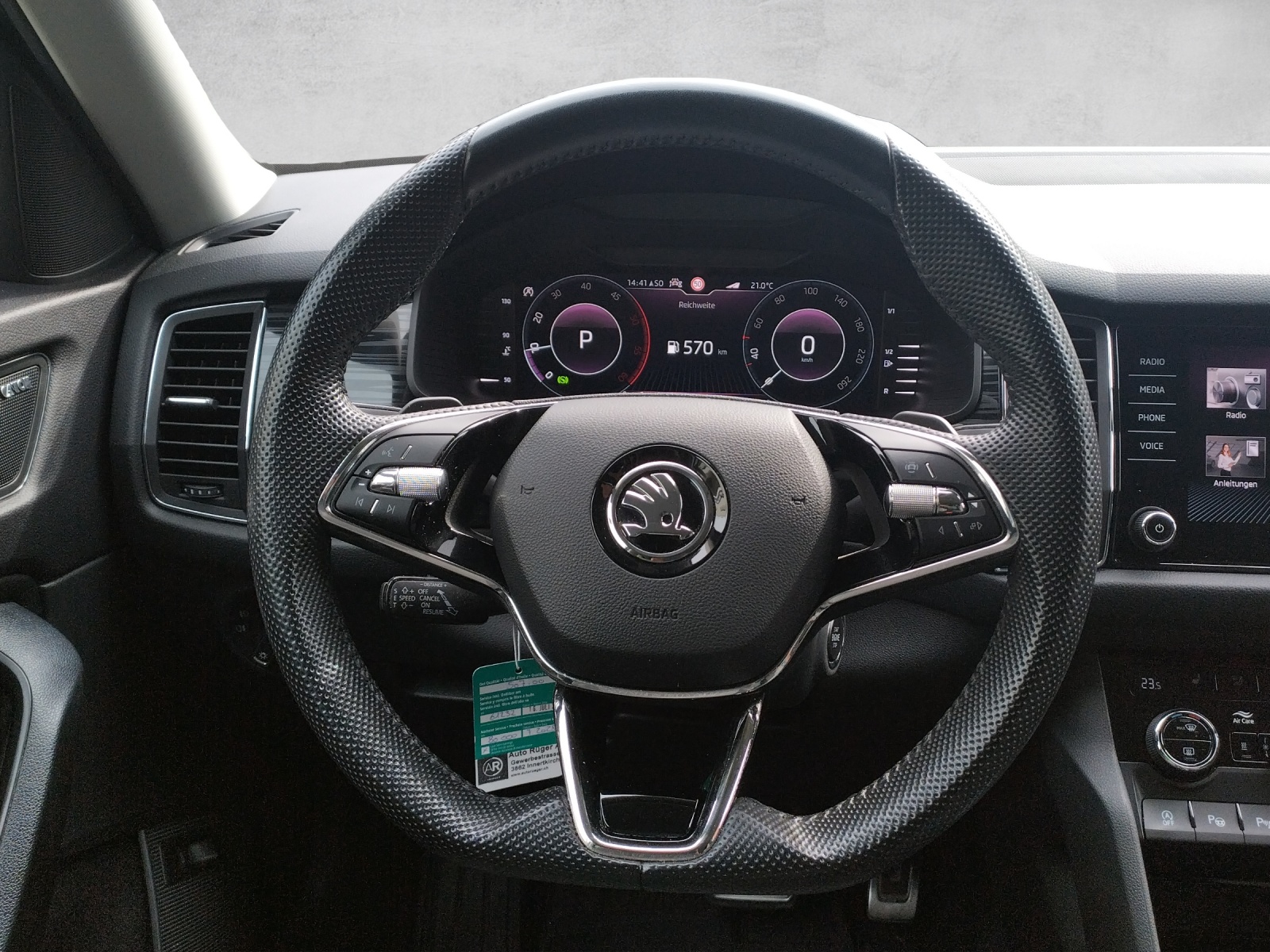 SKODA Kodiaq 2.0 TDI SCR Style 4x4 DSG-image-10