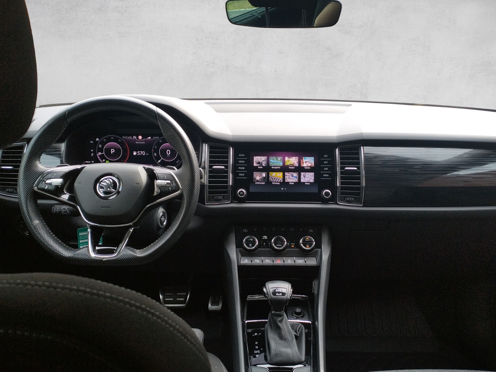 SKODA Kodiaq 2.0 TDI SCR Style 4x4 DSG-image-11