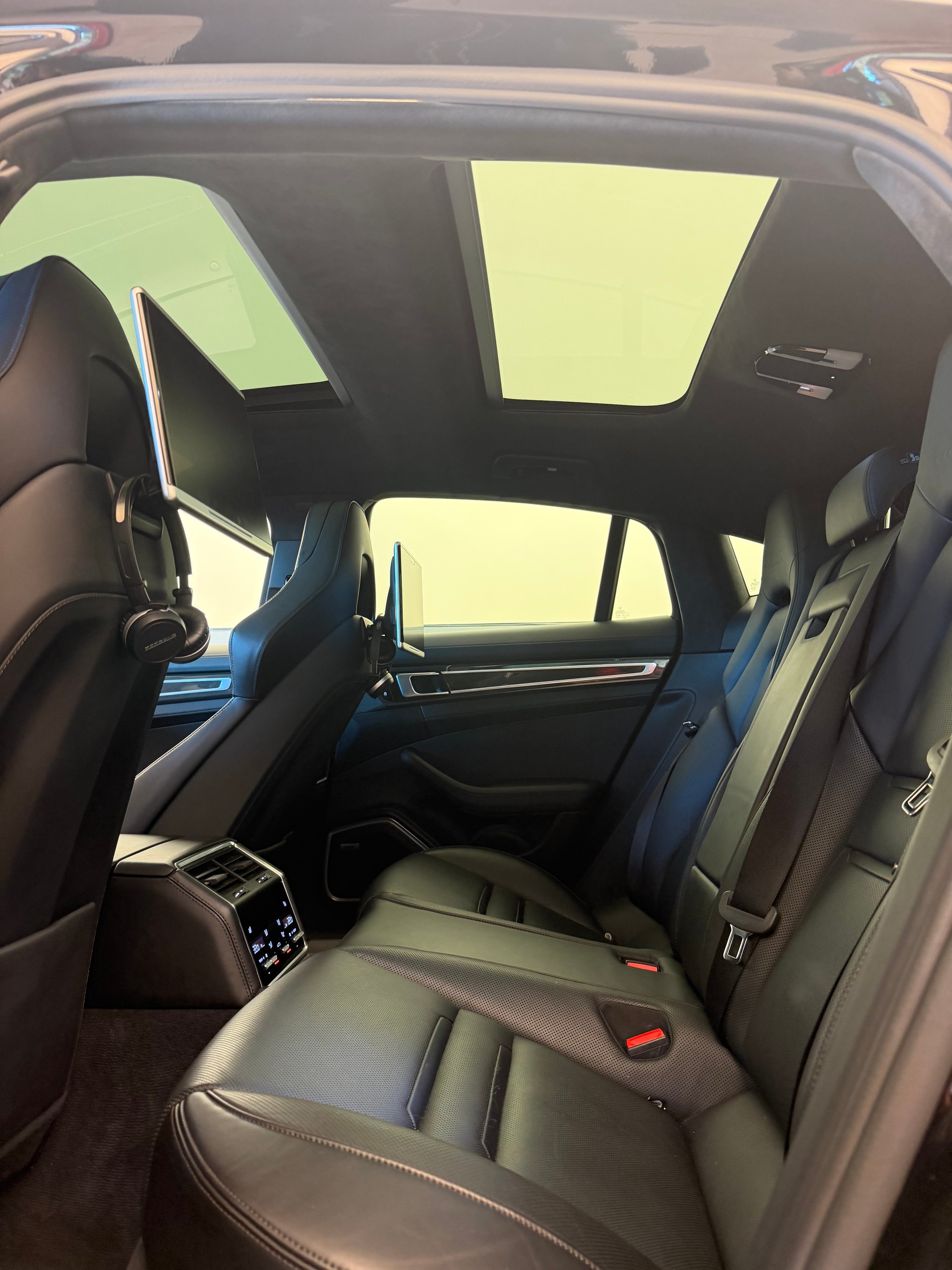 PORSCHE Panamera Turbo S E-Hybrid PDK-image-13