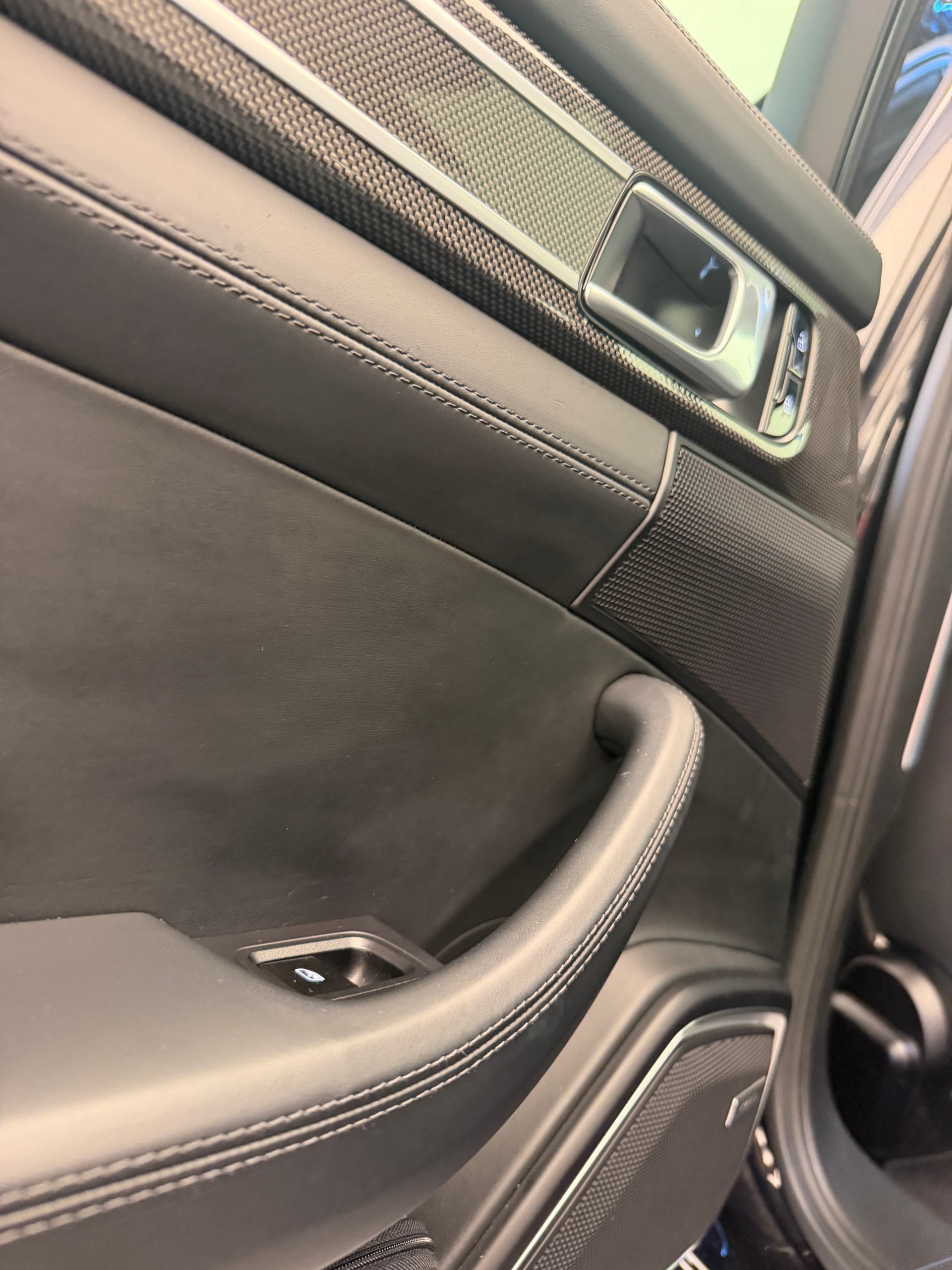 PORSCHE Panamera Turbo S E-Hybrid PDK-image-14