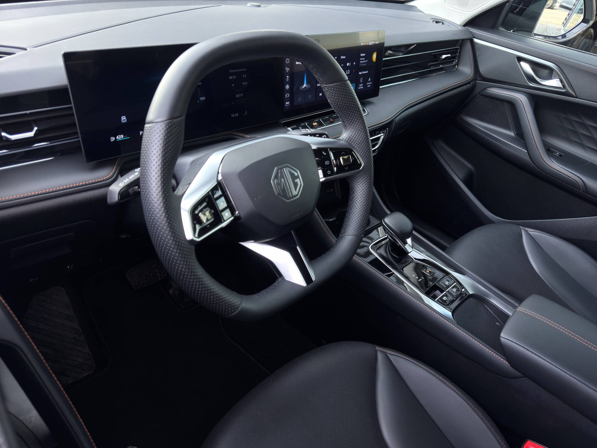 MG HS 1.5 Vti-Tech Luxury-image-13