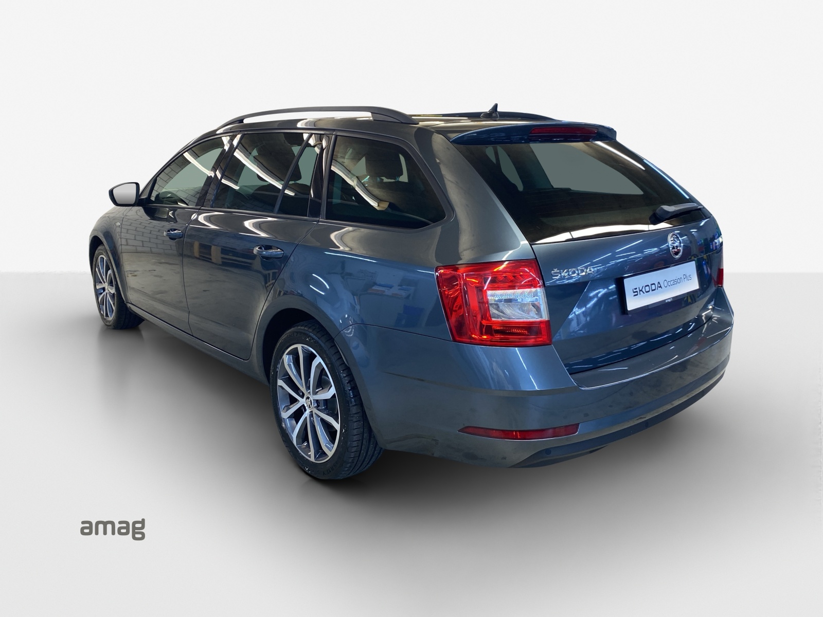 SKODA Octavia Combi 2.0 TDI Soleil 4x4 DSG-showroom-element-2
