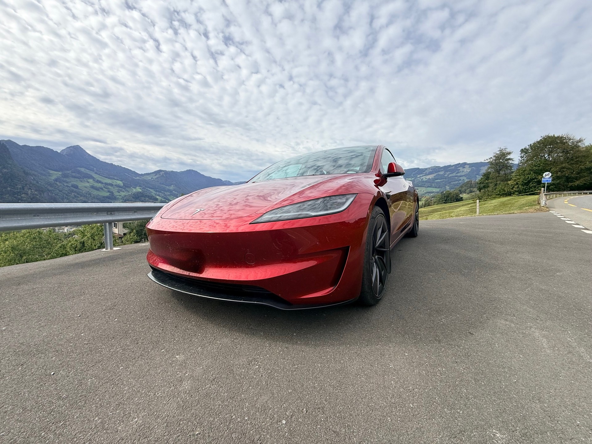 TESLA Model 3 Performance-image-4