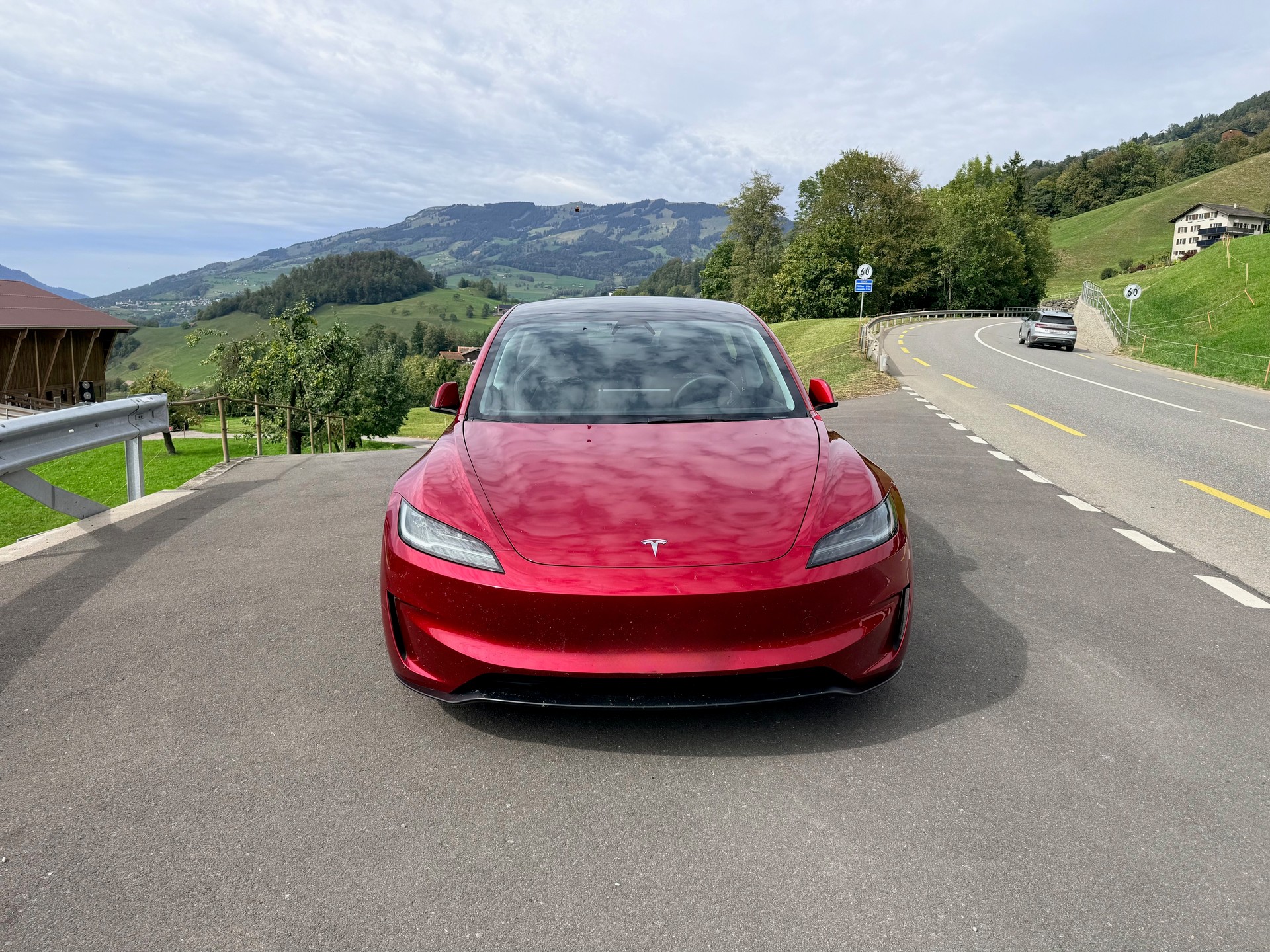TESLA Model 3 Performance-image-5