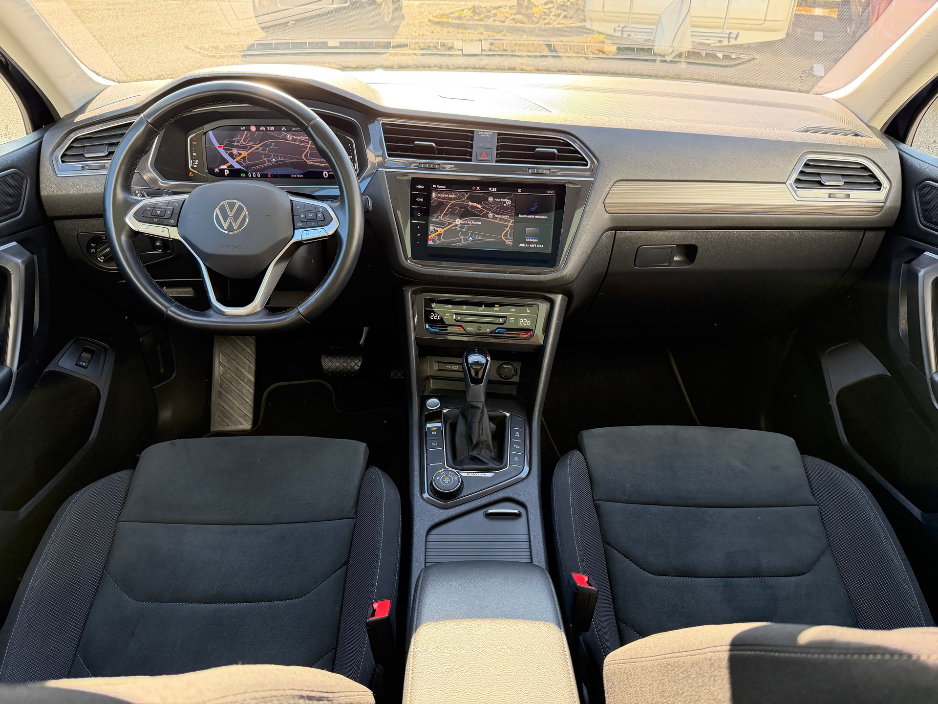 VW Tiguan Allspace 2.0 TDI SCR R-Line 4Motion DSG-image-15