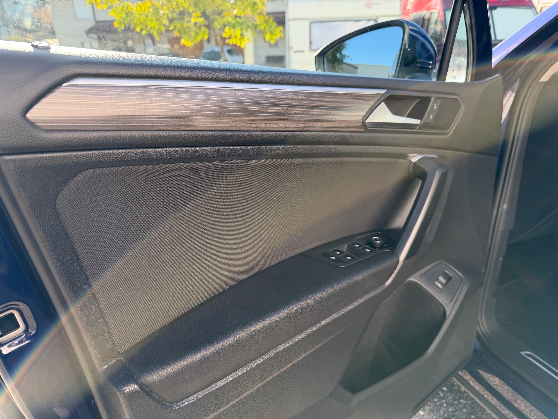 VW Tiguan Allspace 2.0 TDI SCR R-Line 4Motion DSG-image-19