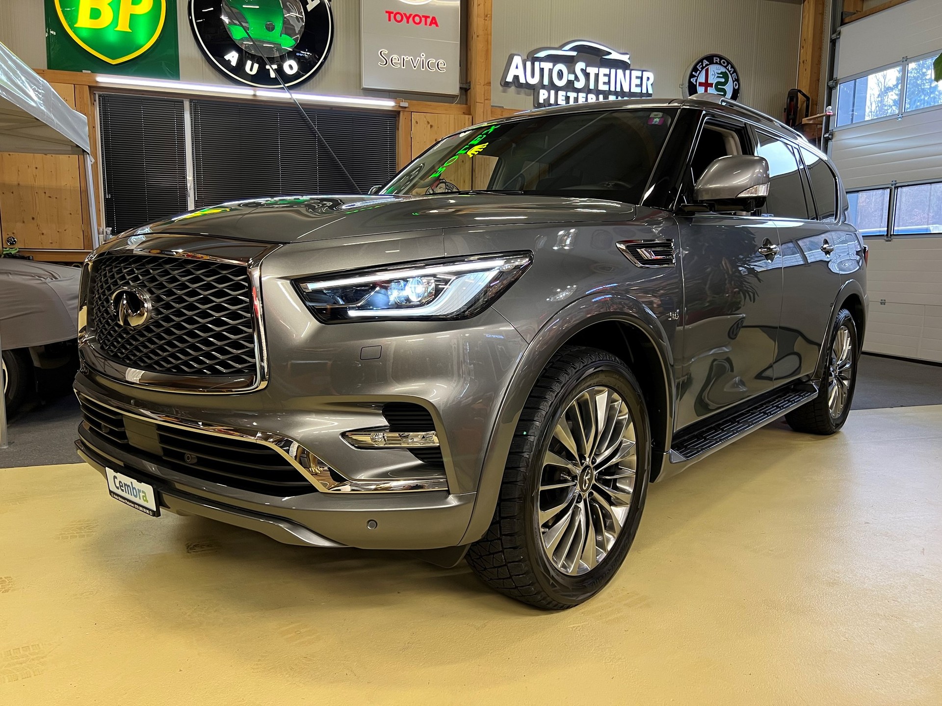 INFINITI CH GEPRÜFT !! QX-80 ALLRAD 7 PLÄTZER SUV. VOLL OPTIONEN. NUR 19`800 KM.LEASING 890.--image-13