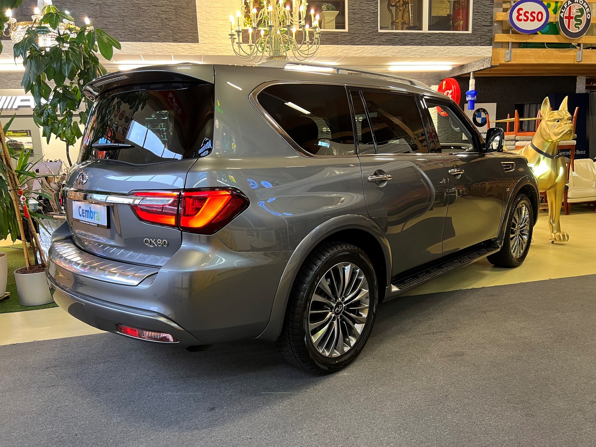 INFINITI CH GEPRÜFT !! QX-80 ALLRAD 7 PLÄTZER SUV. VOLL OPTIONEN. NUR 19`800 KM.LEASING 890.--image-11