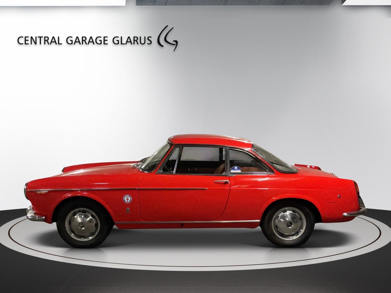FIAT 1500 Coupe-showroom-element-1