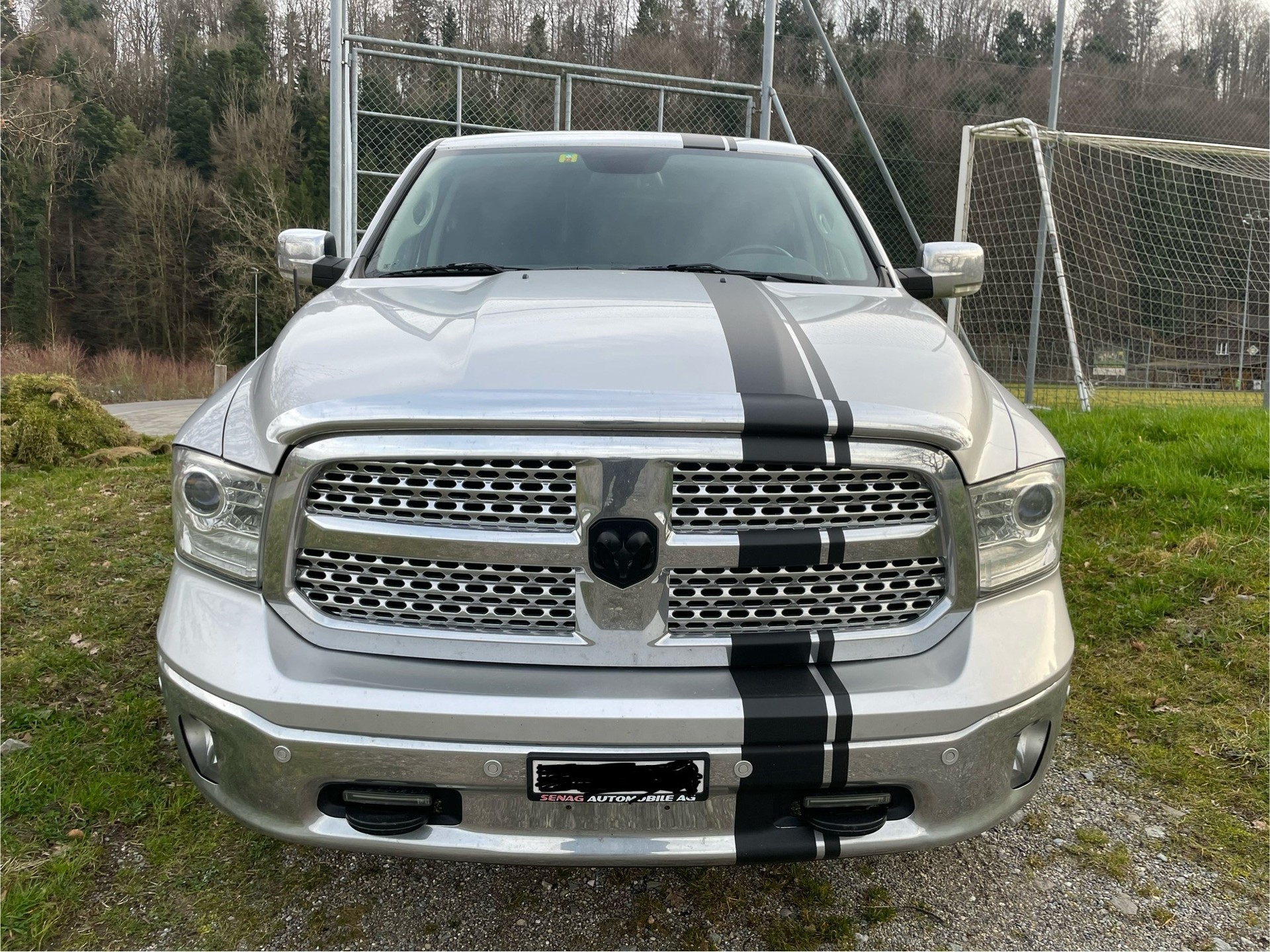 DODGE RAM 1500 HEMI V8 CrewCab Laramie 5.7Lt-image-2