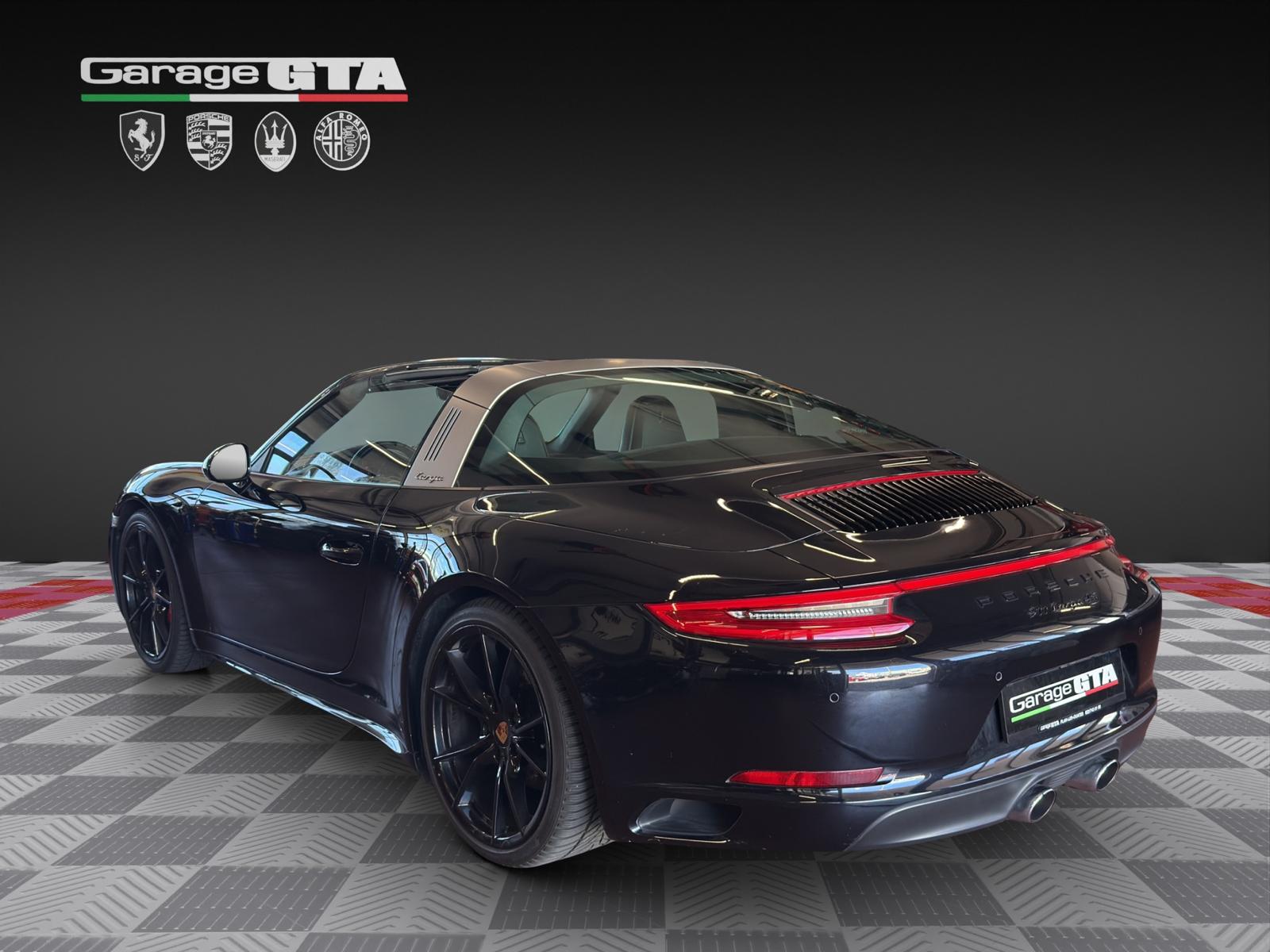 PORSCHE 911 Targa 4S PDK-showroom-element-2
