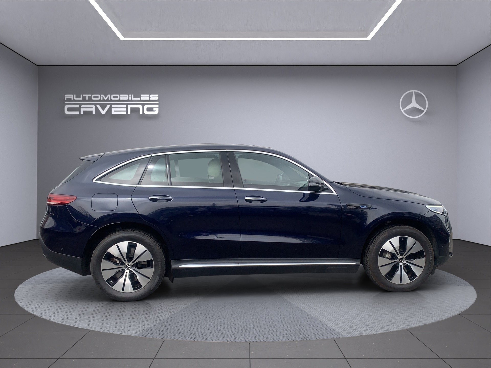 MERCEDES-BENZ EQC 400 4Matic-image-5