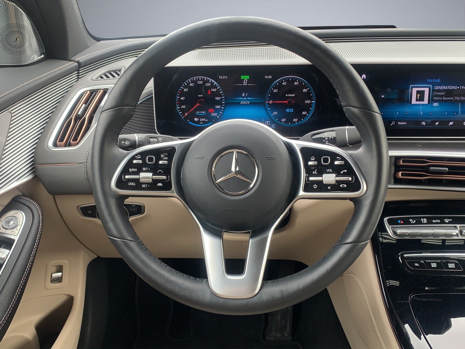 MERCEDES-BENZ EQC 400 4Matic-image-9