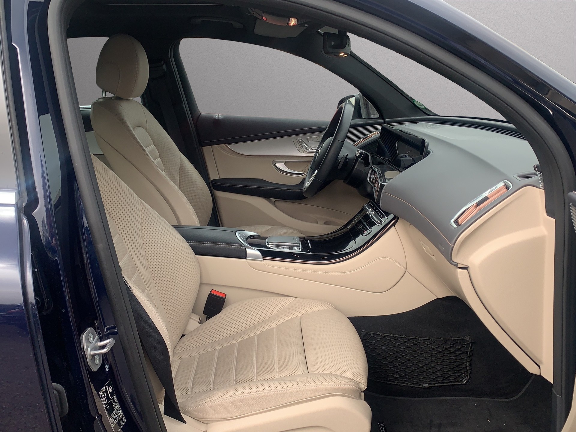 MERCEDES-BENZ EQC 400 4Matic-image-14