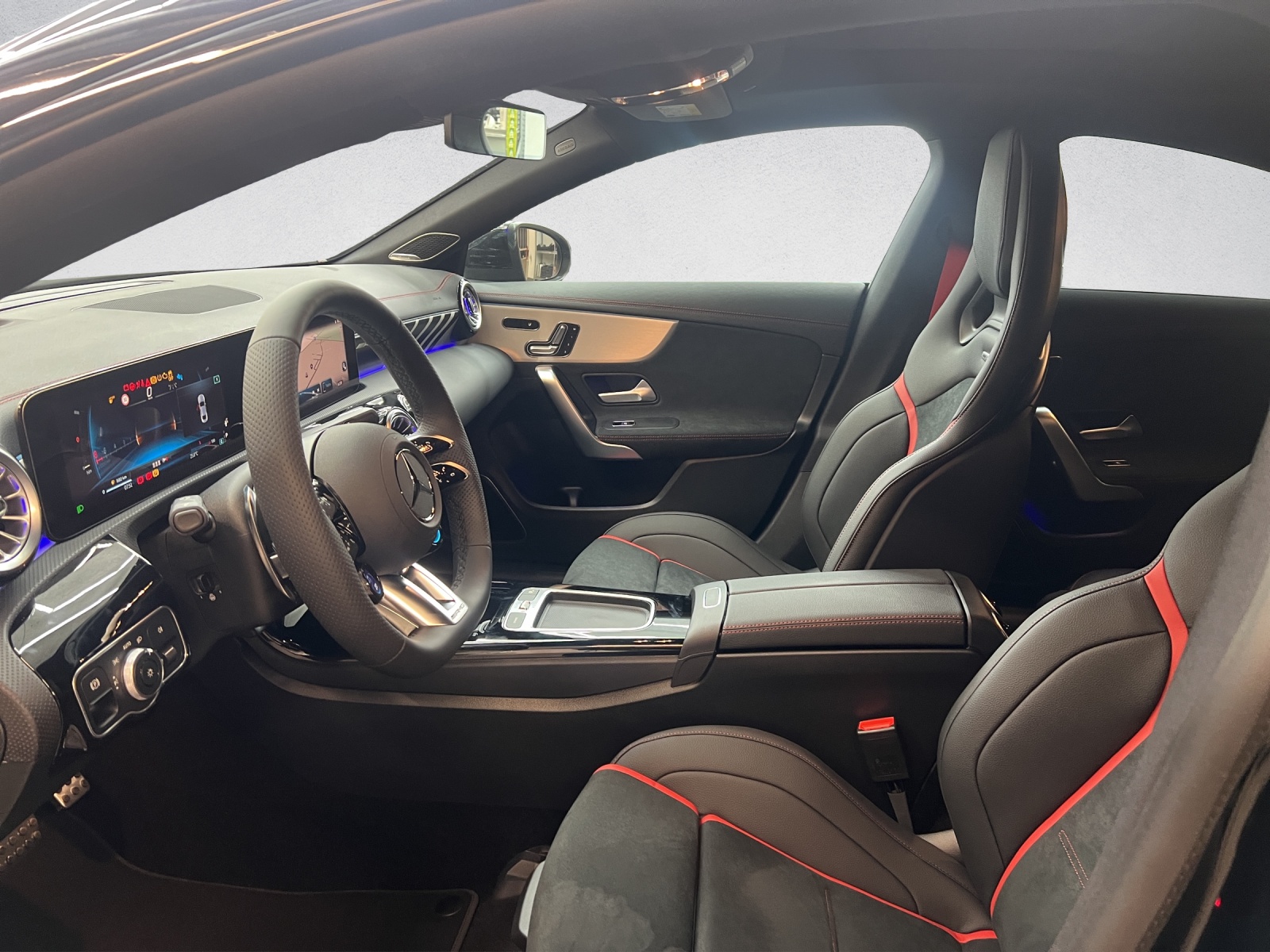 MERCEDES-BENZ CLA 45 S AMG 4Matic+-image-9