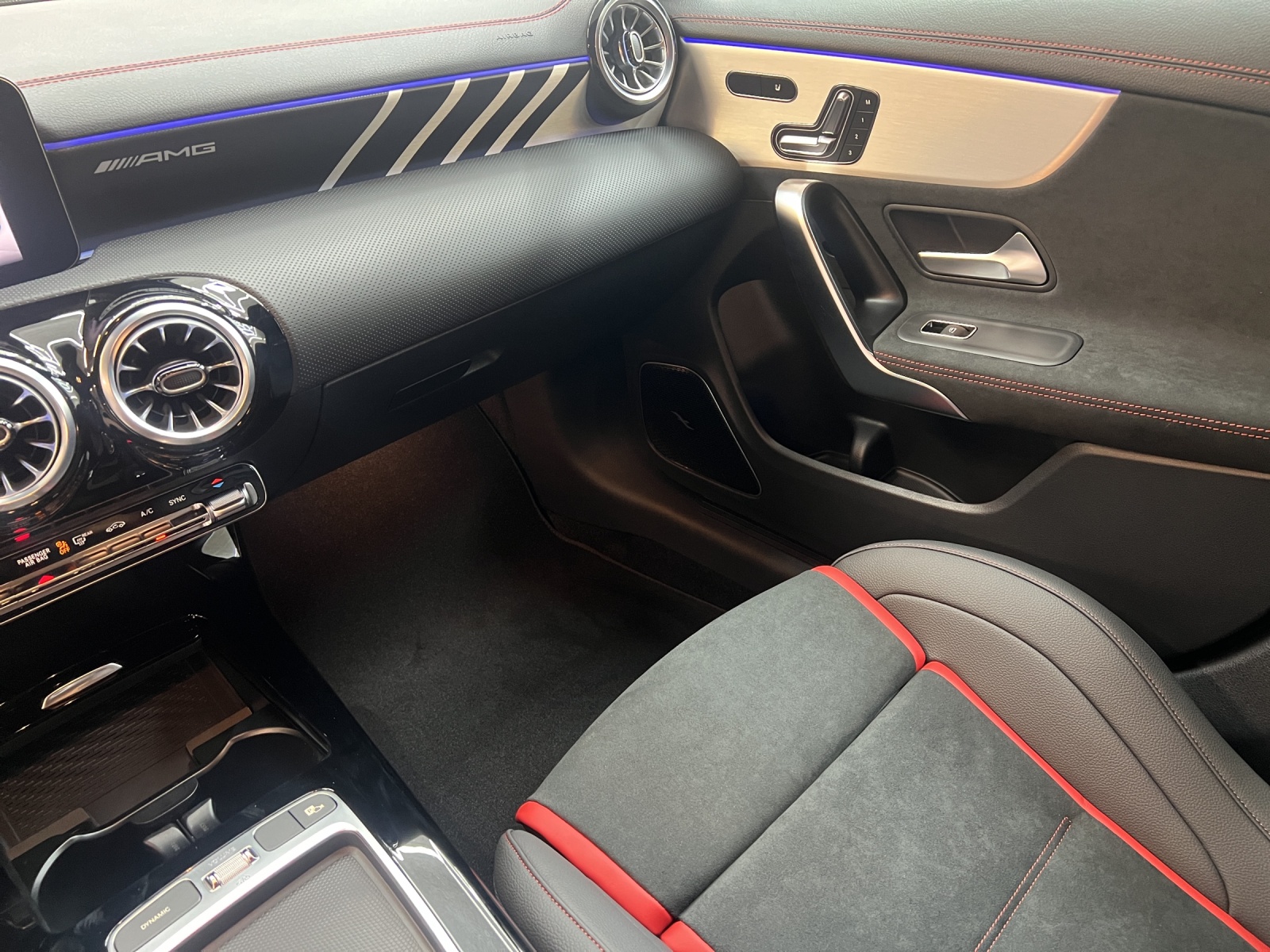 MERCEDES-BENZ CLA 45 S AMG 4Matic+-image-10