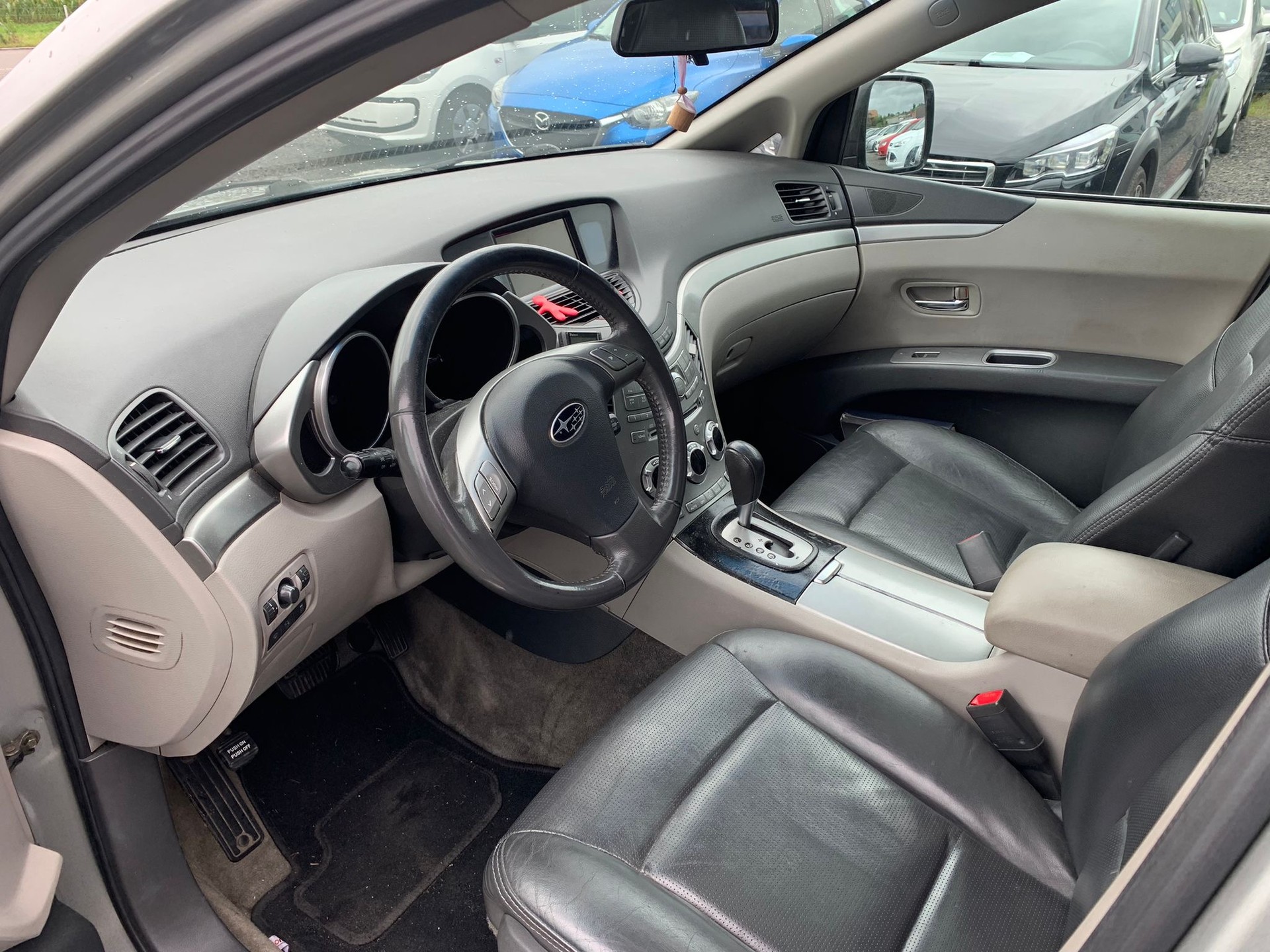 SUBARU Tribeca 3.0 AWD Executive-image-12