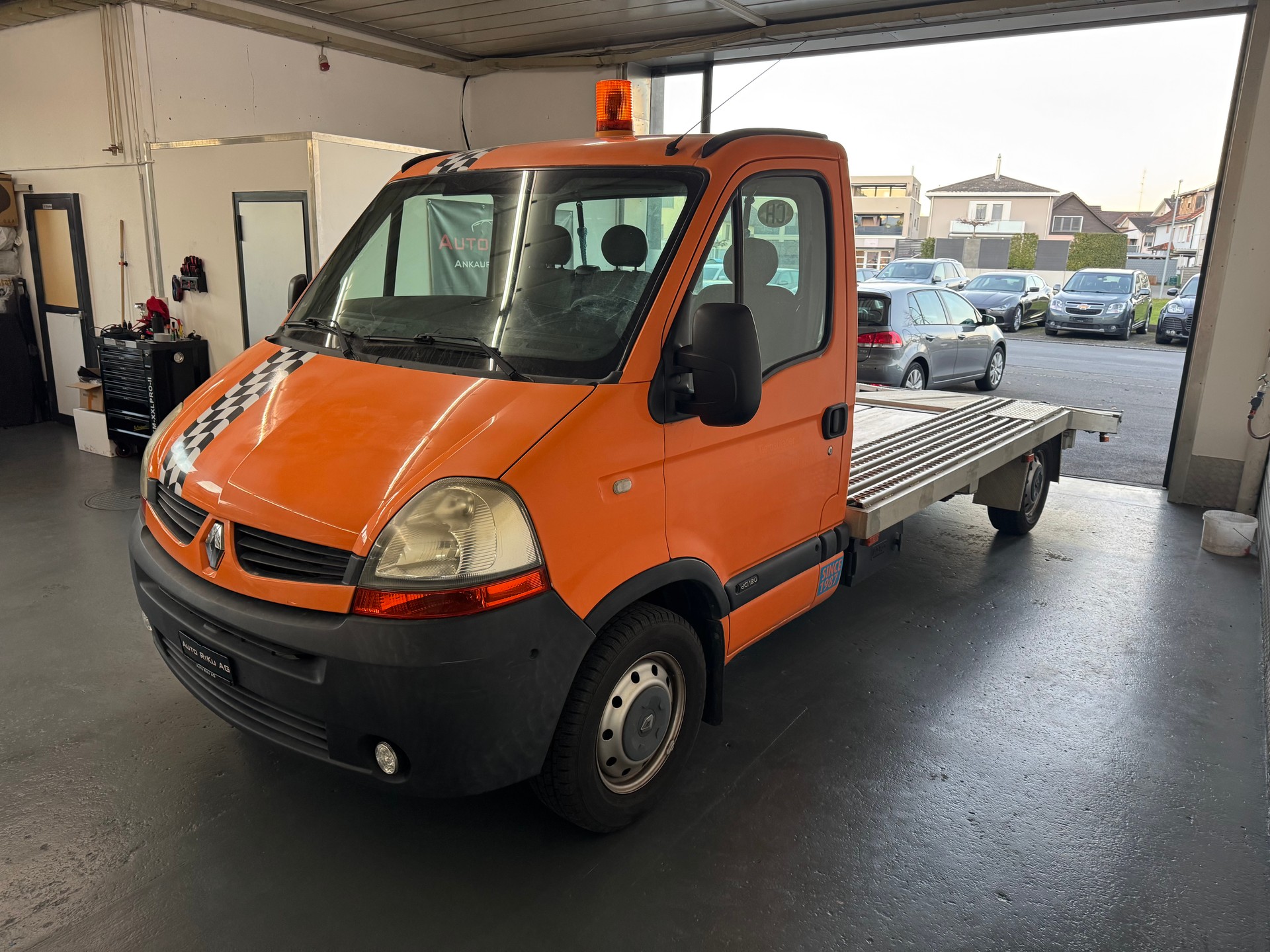 RENAULT 2.5dci T35 Autotransporter-showroom-element-3
