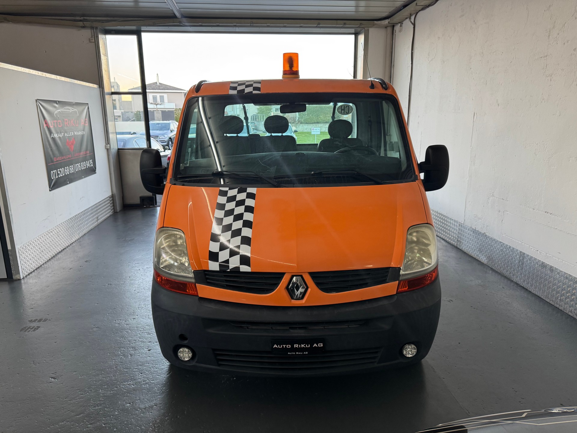 RENAULT 2.5dci T35 Autotransporter-showroom-element-2