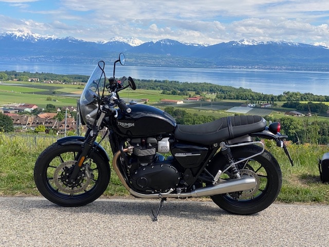TRIUMPH Street Twin-image-0