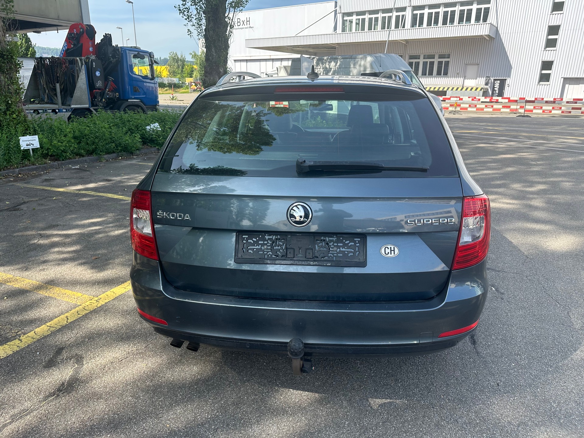 SKODA Superb Combi 1.6 TDi Business DSG-image-6