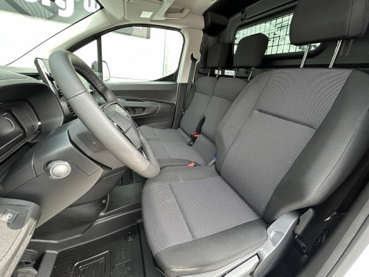TOYOTA Proace City Van 1.2 ActiM-image-6