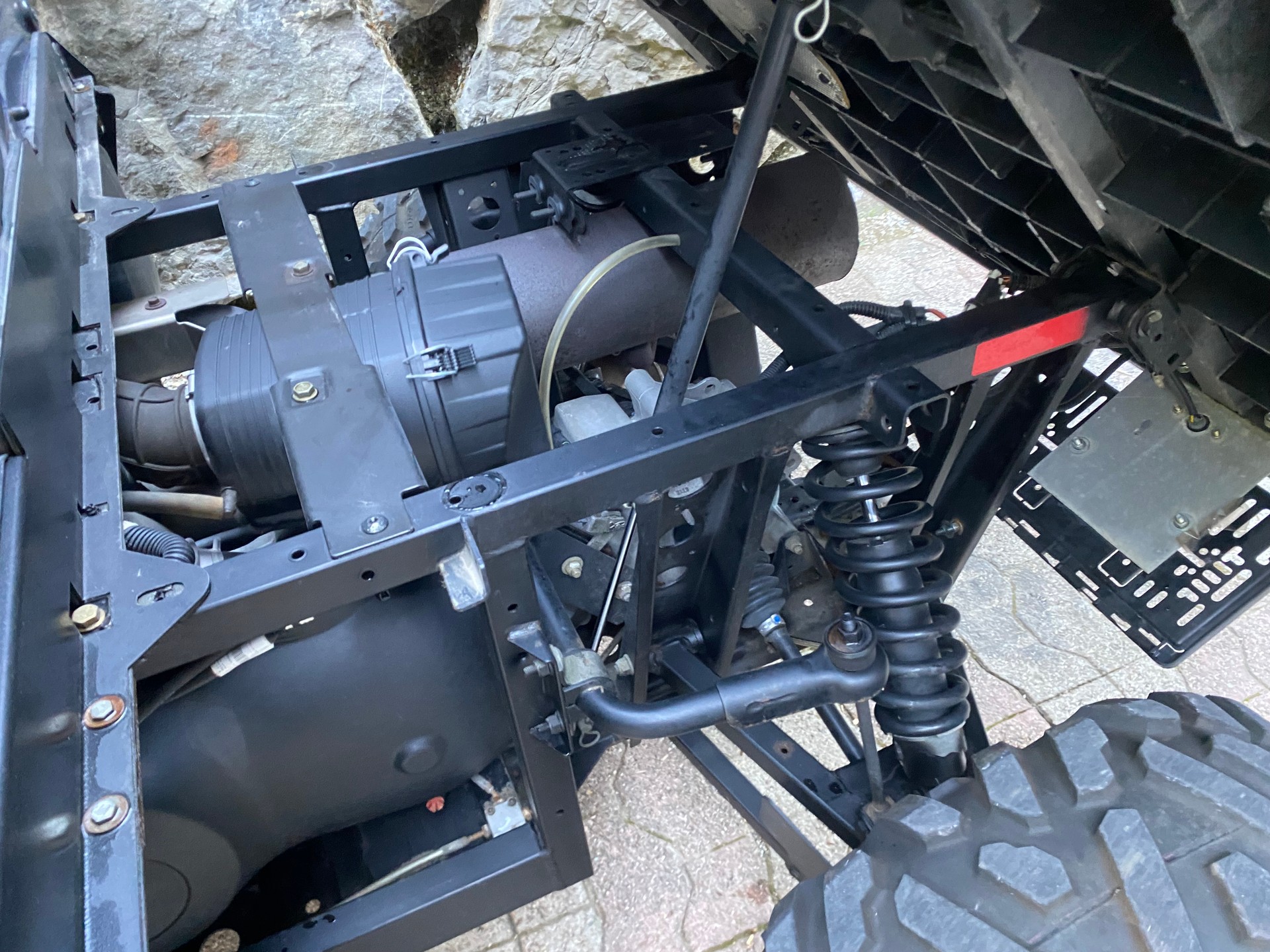 KOMMOBIL (UNIMOG) Polaris 800 4x4 mit Raupen-image-12