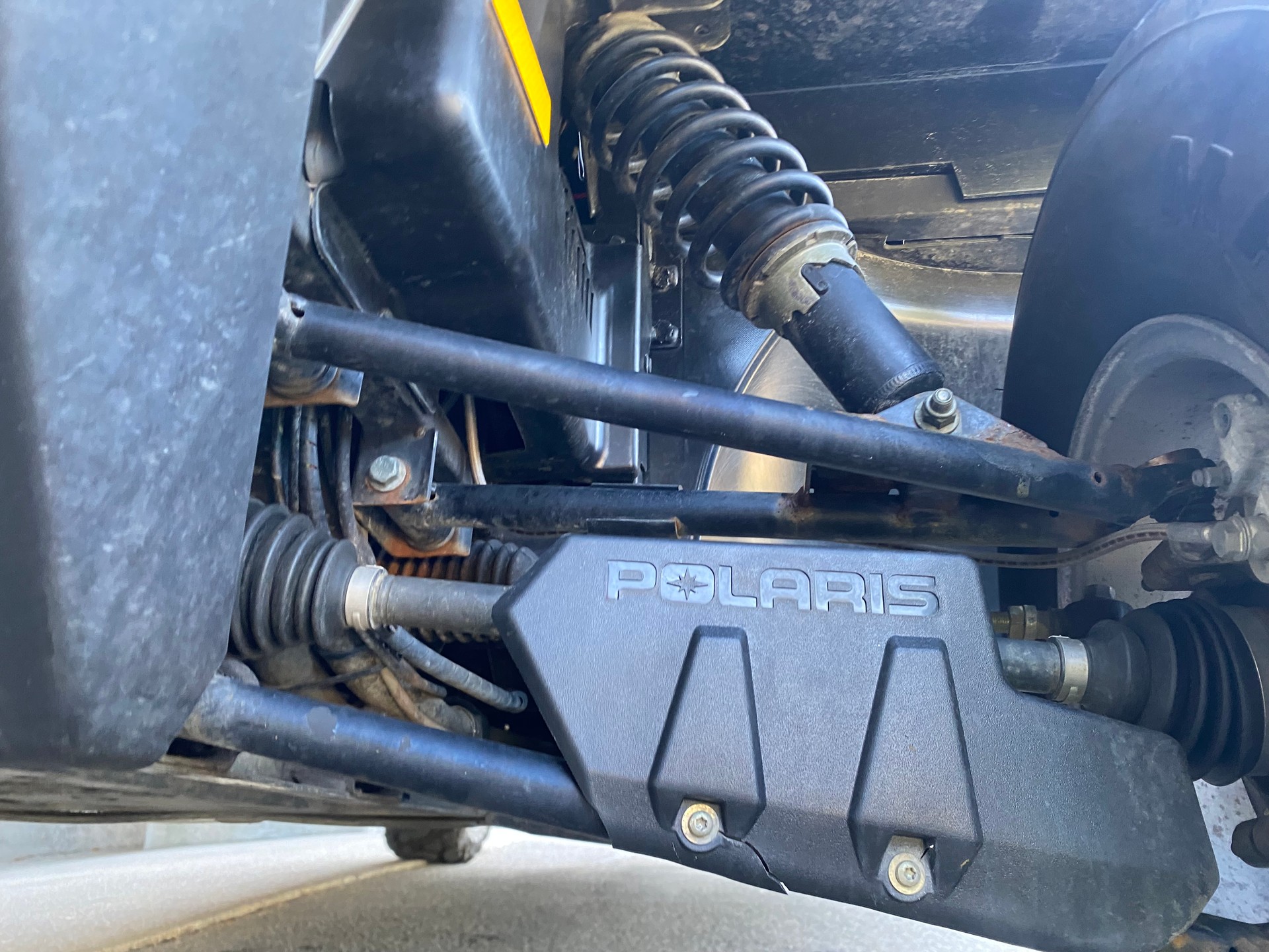 KOMMOBIL (UNIMOG) Polaris 800 4x4 mit Raupen-image-11