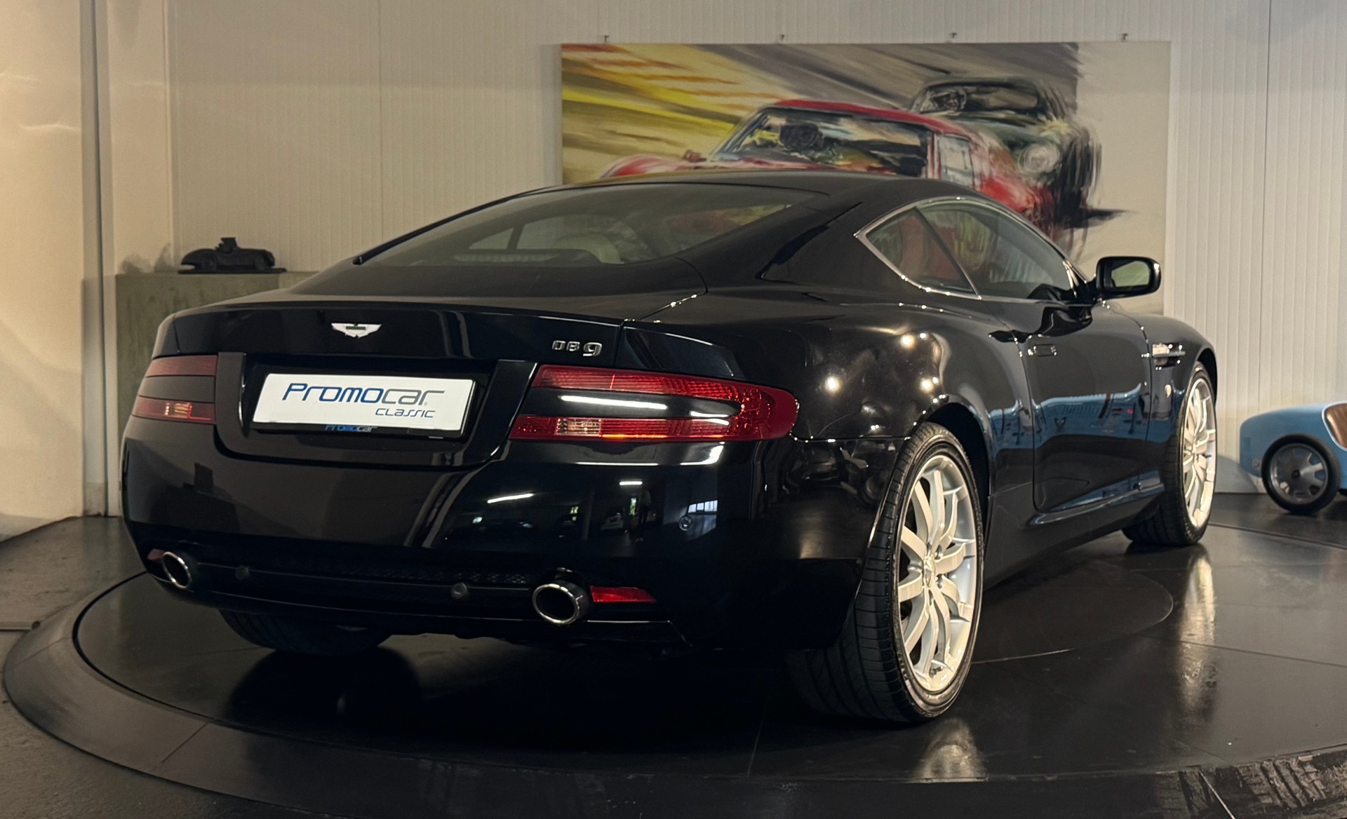ASTON MARTIN DB9 Touchtronic 2-showroom-element-3